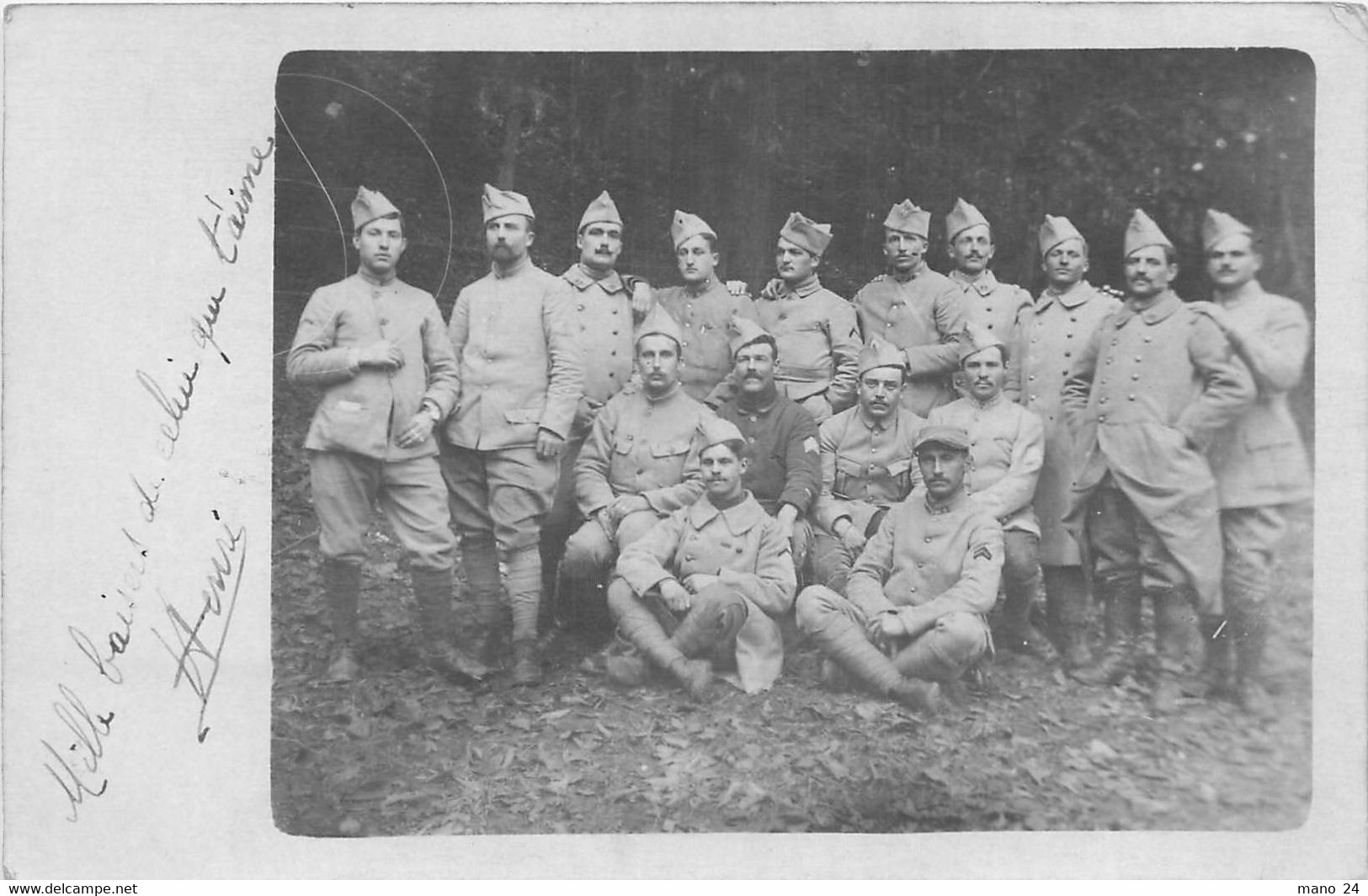 N°13  -  CPA Carte Photo Original   Militaire  Groupe   1917 VOIR SCAN RECTO VERSO - Guerra 1914-18