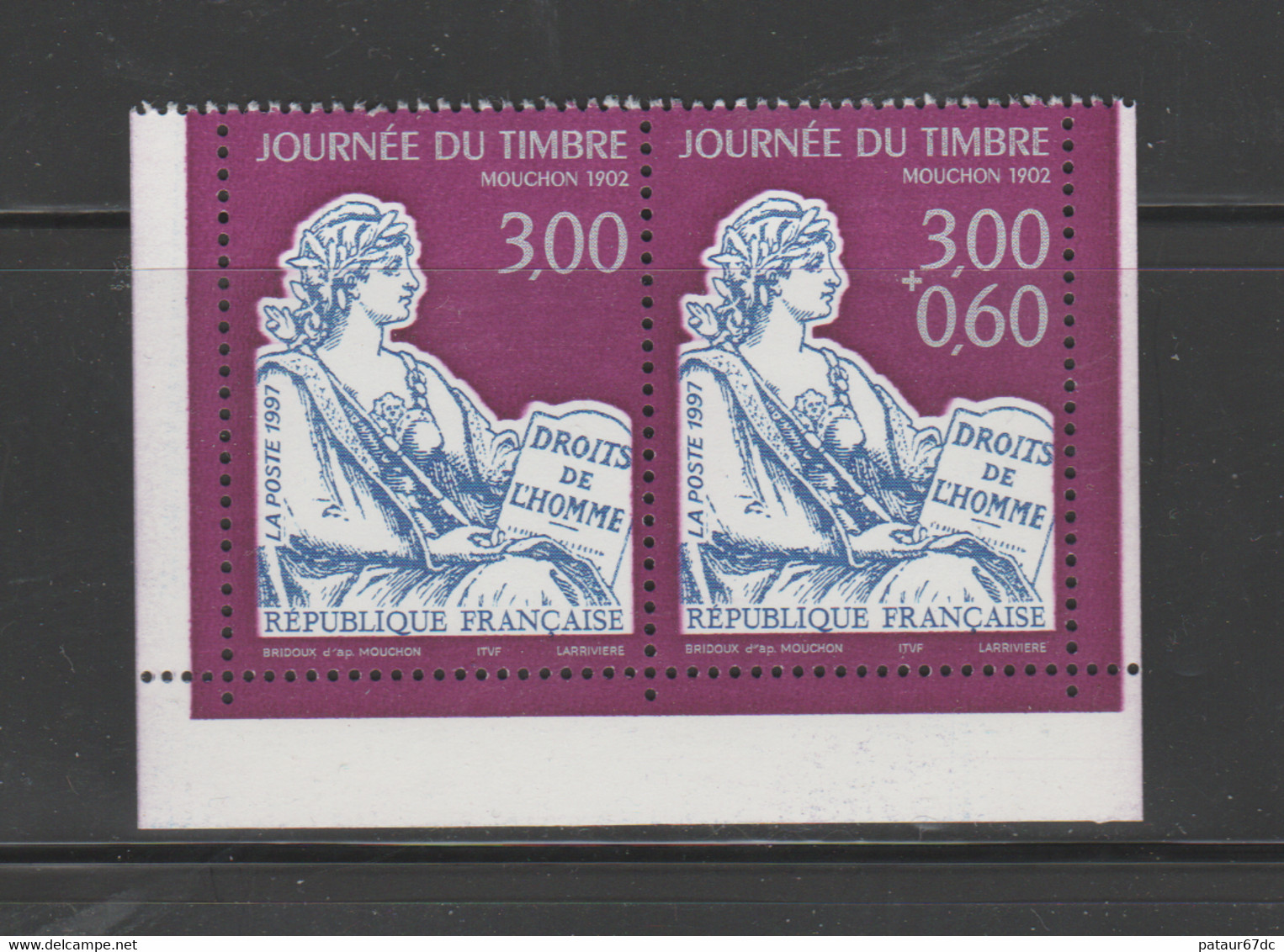 FRANCE / 1997 / Y&T N° 3052A ** Ou P3052A ** : Journée Du Timbre (Mouchon). Paire Avec/sans Surtaxe X 1 Avec 3 BdC - Ungebraucht