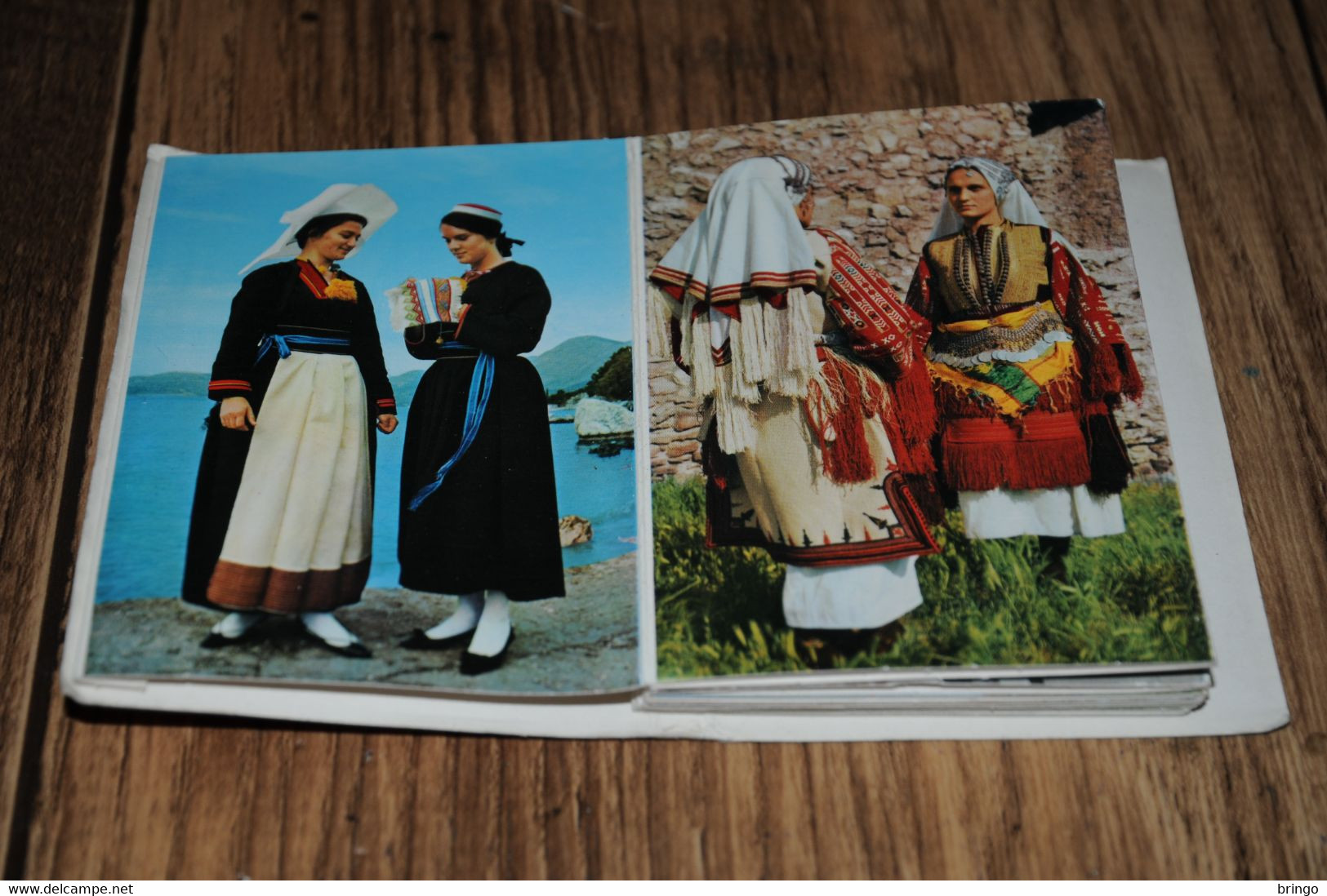 JUGOSLAVIJA  YUGOSLAVIA, NARODNE NOSNJE, 16 CARDS / LEPORELLO /  FOLK COSTUMES - Jugoslawien