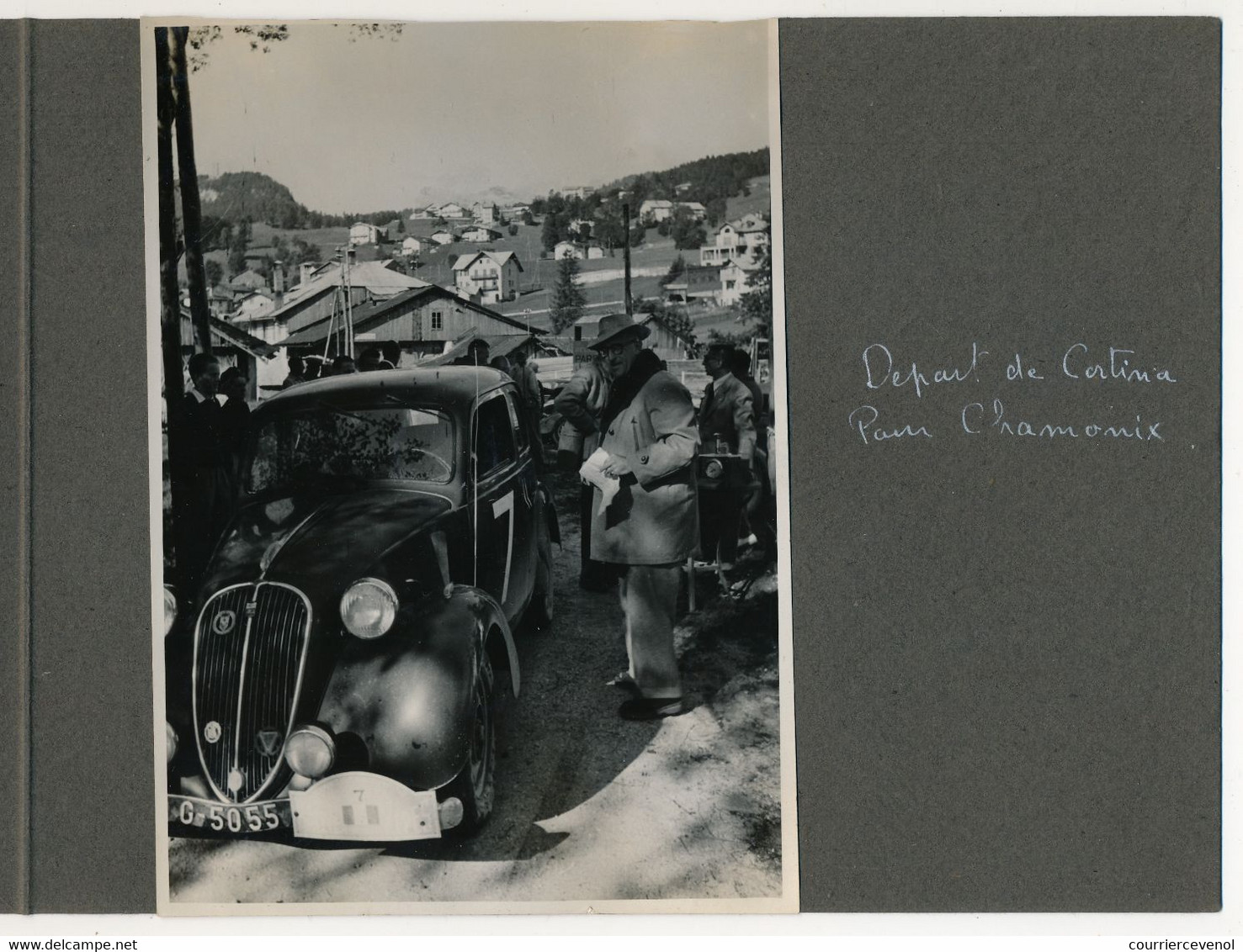 12eme Rallye Des Alpes 1949 - Equipe SEBAN DESCOMS - Arrivée Et Départ à Cortina D'Ampezzo - SIMCA 8 COUPÉ 1949 - Cars