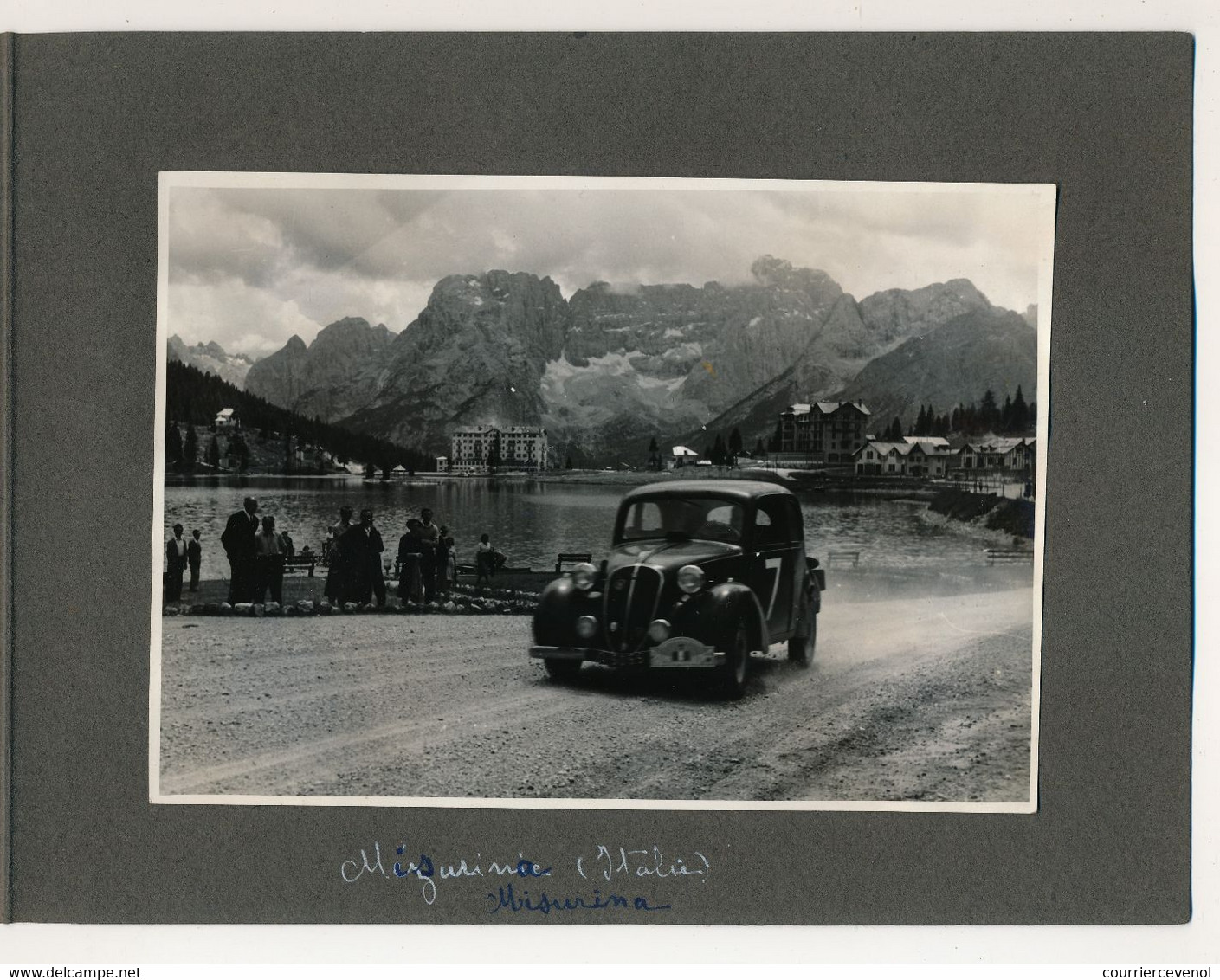 12eme Rallye Des Alpes 1949 - Equipe SEBAN DESCOMS - Passage à Misurina (Italie) - SIMCA 8 COUPÉ 1949 - Cars