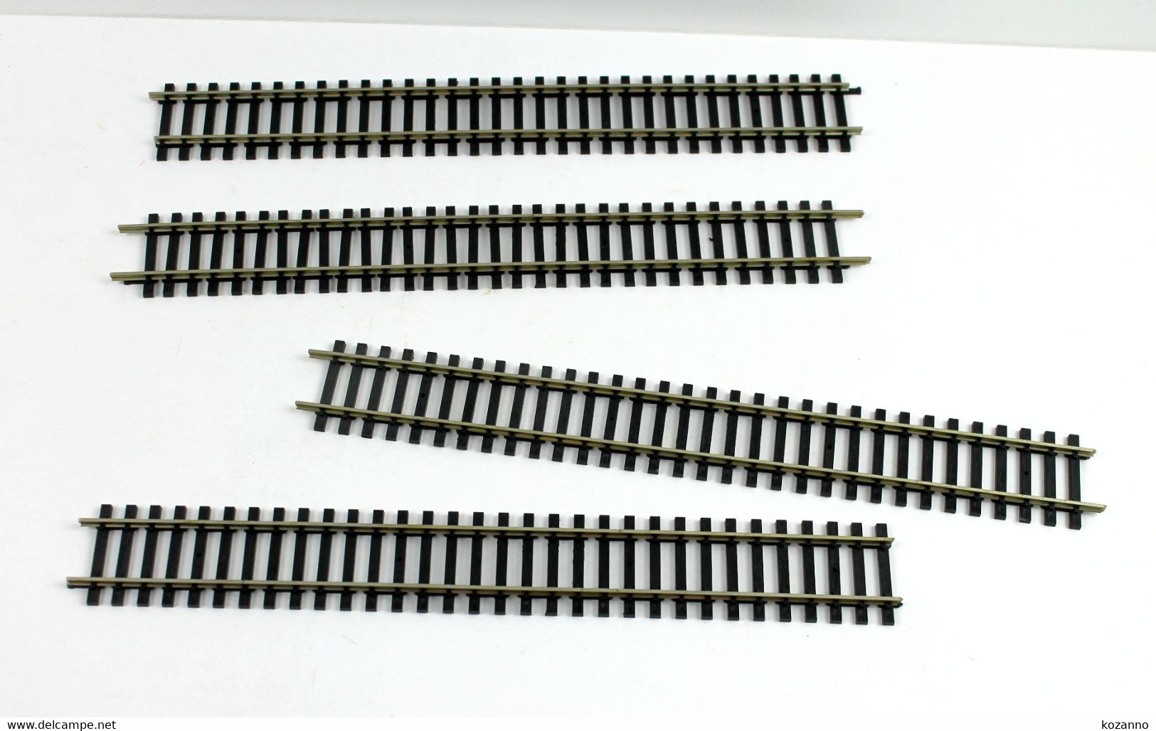 LOT DE 4 RAILS - HO - ROCO 42 200 - MADE IN AUSTRIA - DIMENSIONS: 13x3cm -  NEUF (HO) - Binari