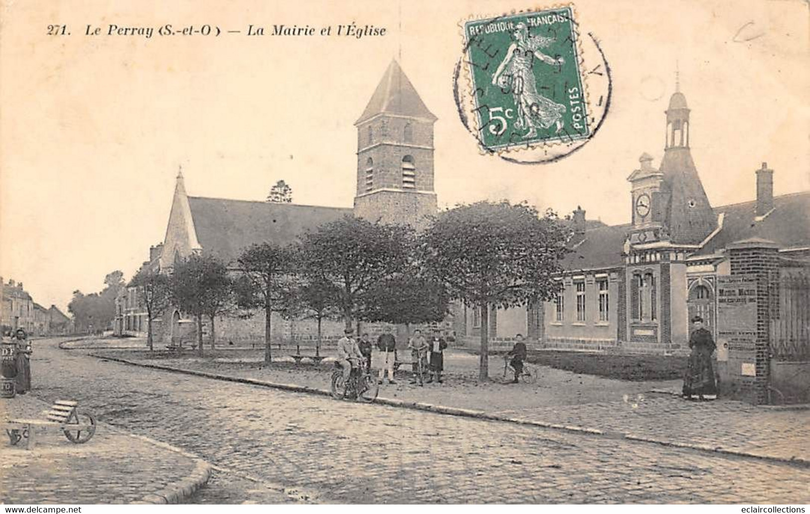 Le Perray En Yvelines         78     La Mairie Et L'Eglise        (voir Scan) - Le Perray En Yvelines