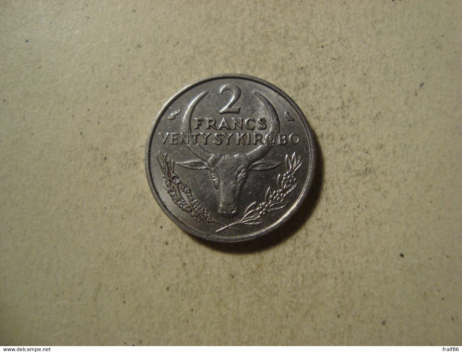 MONNAIE MADAGASCAR 2 FRANCS 1965 - Madagascar