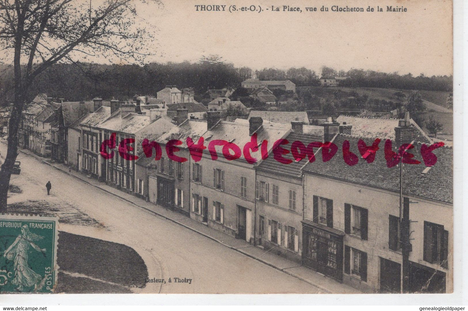 78 -  THOIRY - LA PLACE VUE DU CLOCHETON DE LA MAIRIE - EDITEUR LESIEUR - Thoiry