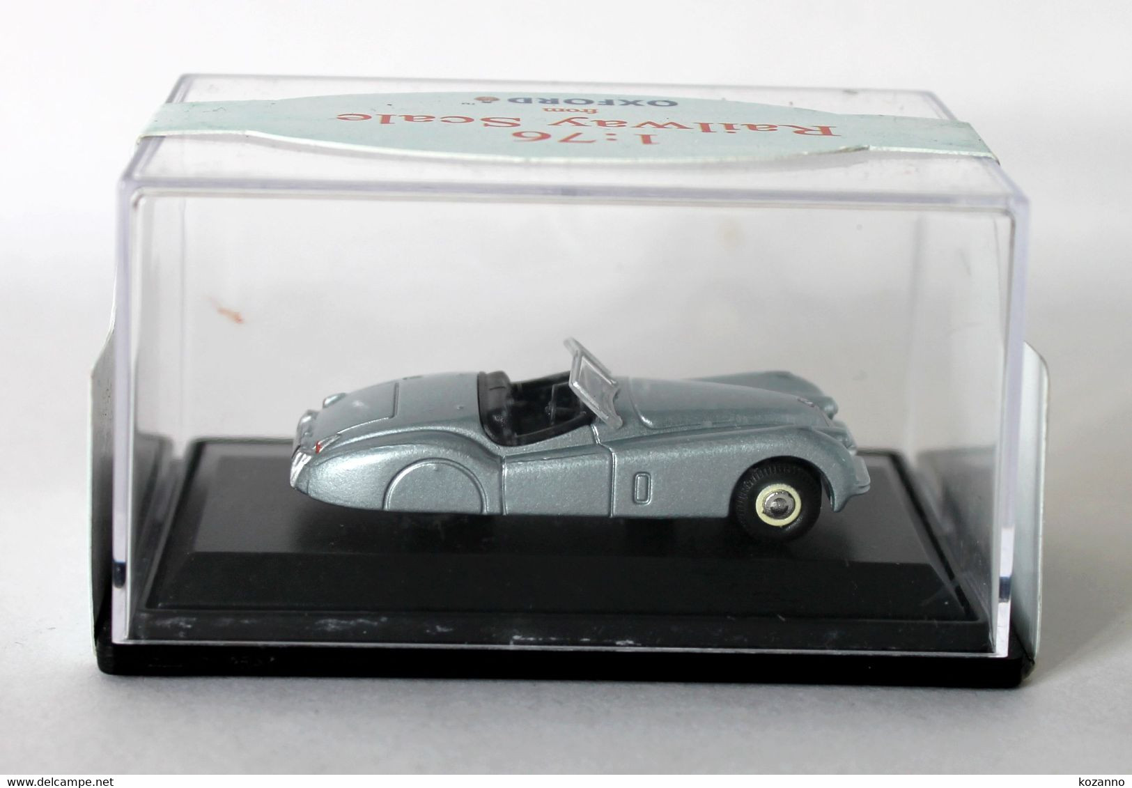 VOITURE MINIATURE - JAGUAR XK120 GRISE- 1:76 RAILWAY SCALE OXFORD - MODELE REDUIT AUTOMOBILE  - NEUF AVEC SA BOITE (31) - Massstab 1:76