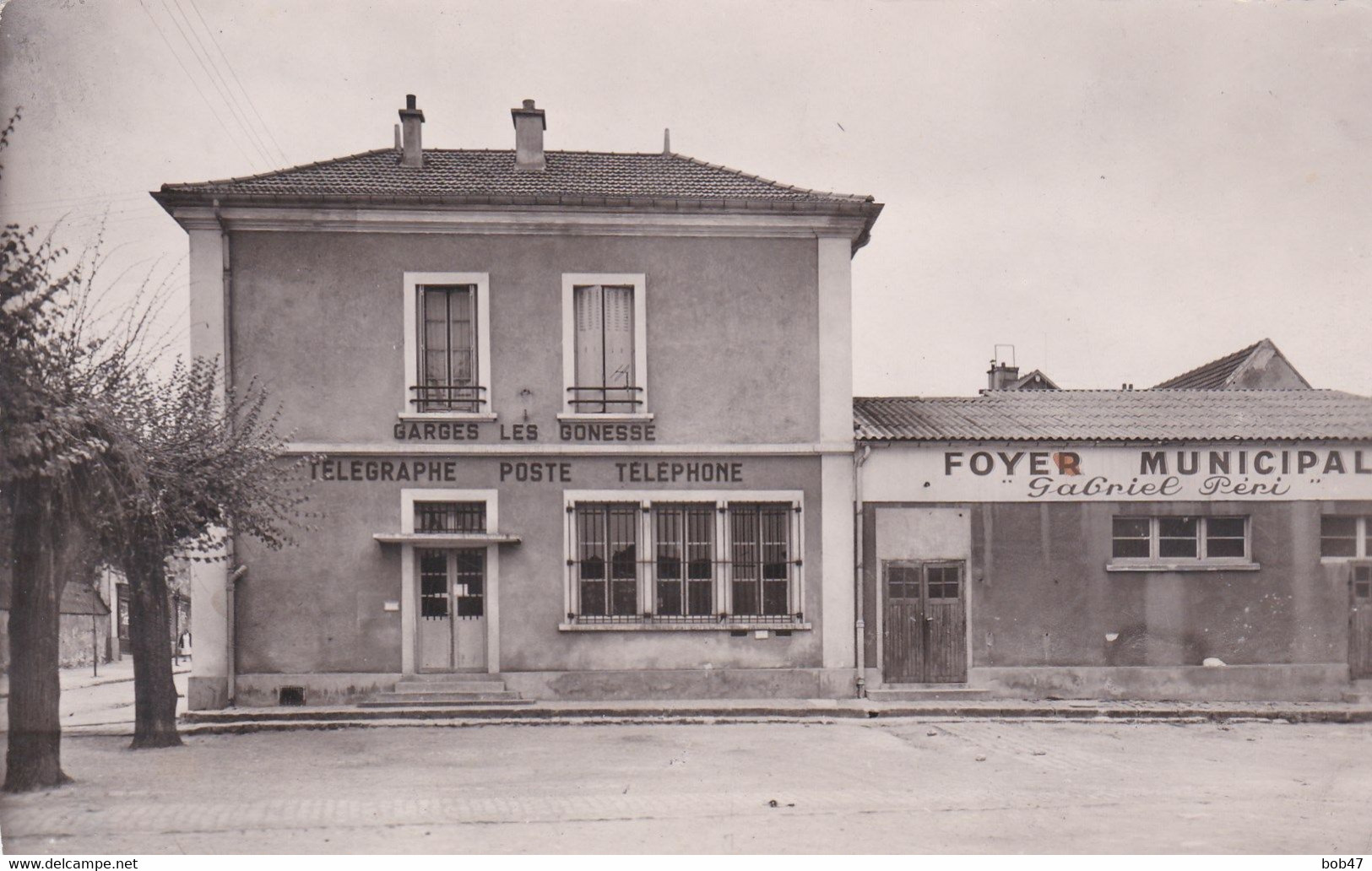 Garges Les Gonesse - La Poste Et Le Foyer Municipal - Garges Les Gonesses