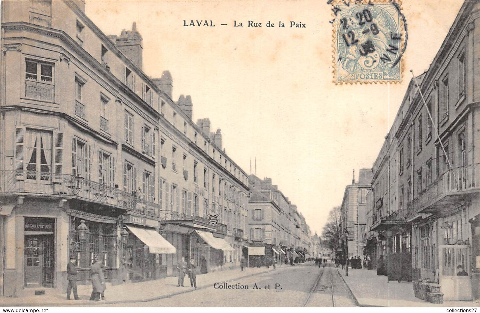 53-LAVAL- LA RUE DE LA PAIX - Laval