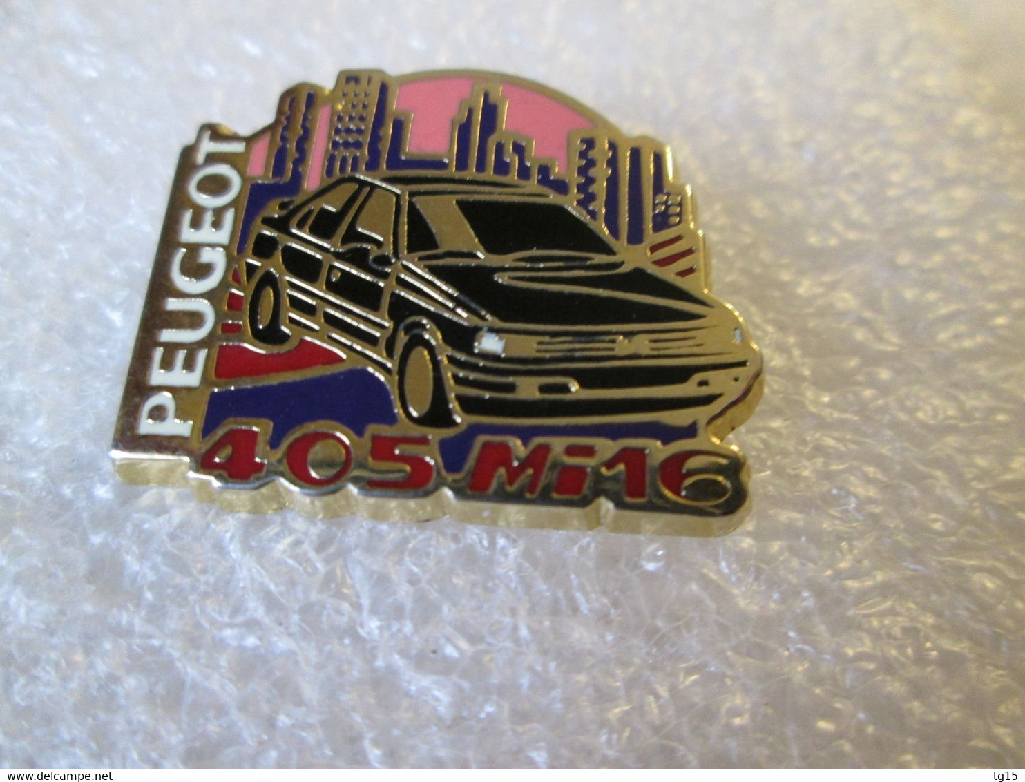 PIN'S    PEUGEOT  405  MI 16  Zamak  HELIUM - Peugeot