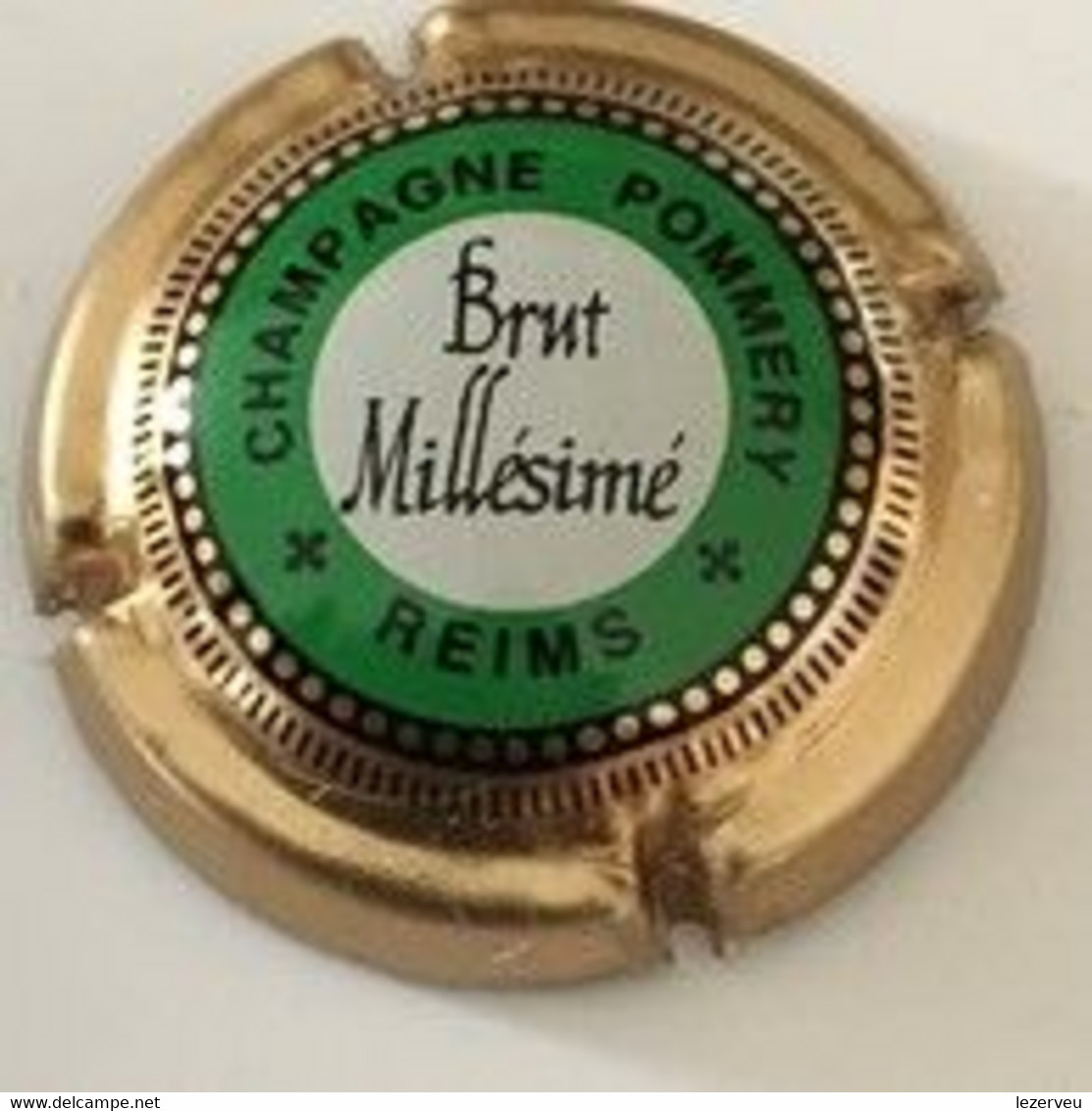 CAPSULE DE MUSELET CHAMPAGNE POMMERY BRUT MILLESIME (noir Sur Vert Et Blanc Contour Or) - Pomméry