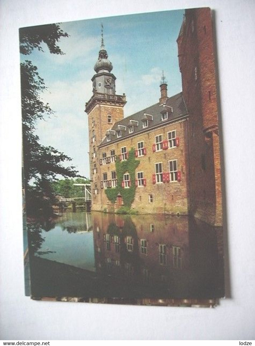 Nederland Holland Pays Bas Breukelen Met Kasteel Nijenrode En Gracht - Breukelen