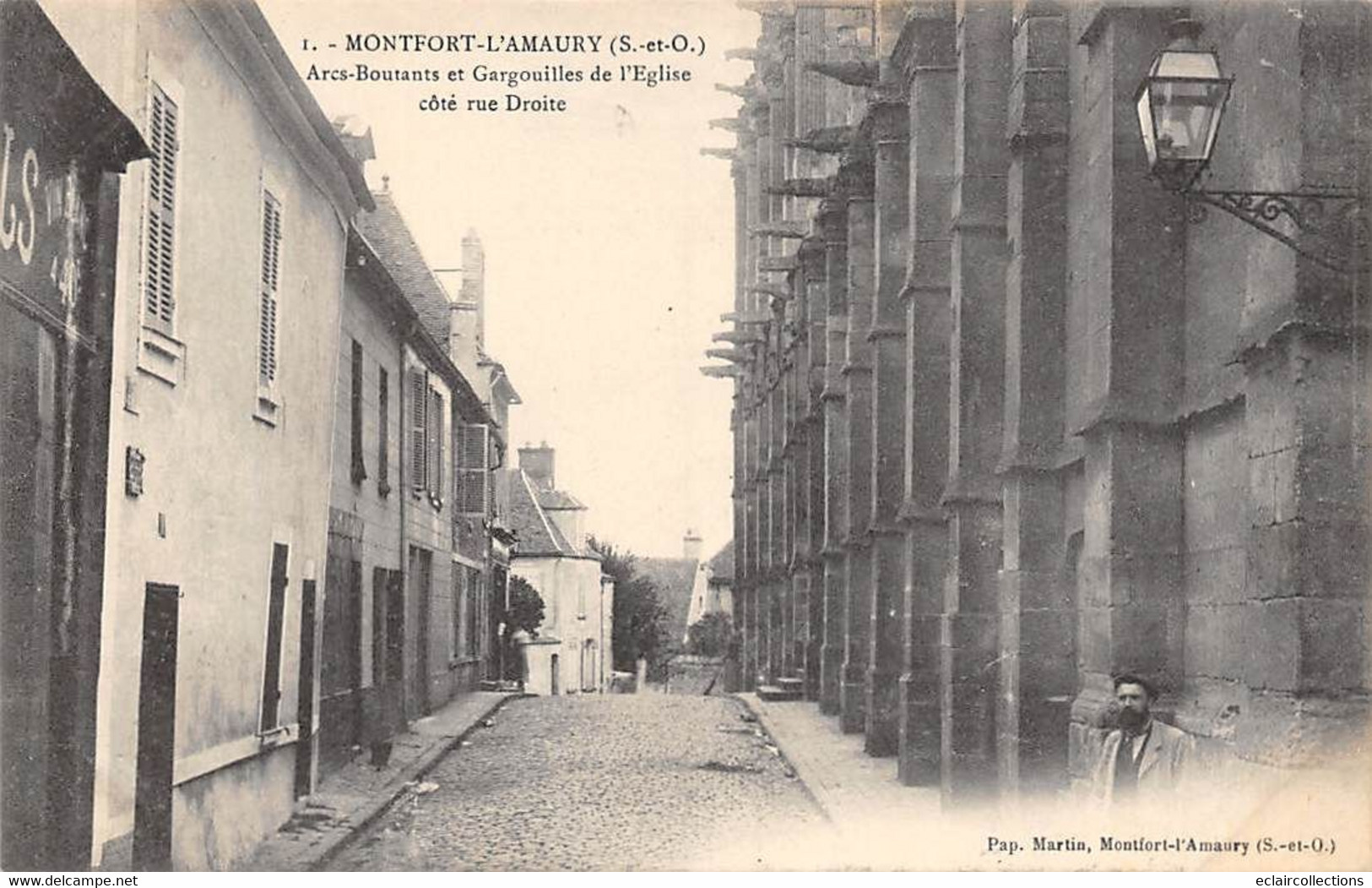 Montfort L'Amaury           78        Arcs-Boutants Et Gargouilles De L'église Côté Rue Droite          (voir Scan) - Montfort L'Amaury