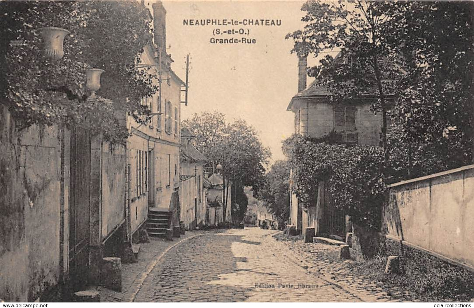 Neauphle Le Château          78       Grande Rue             (voir Scan) - Neauphle Le Chateau