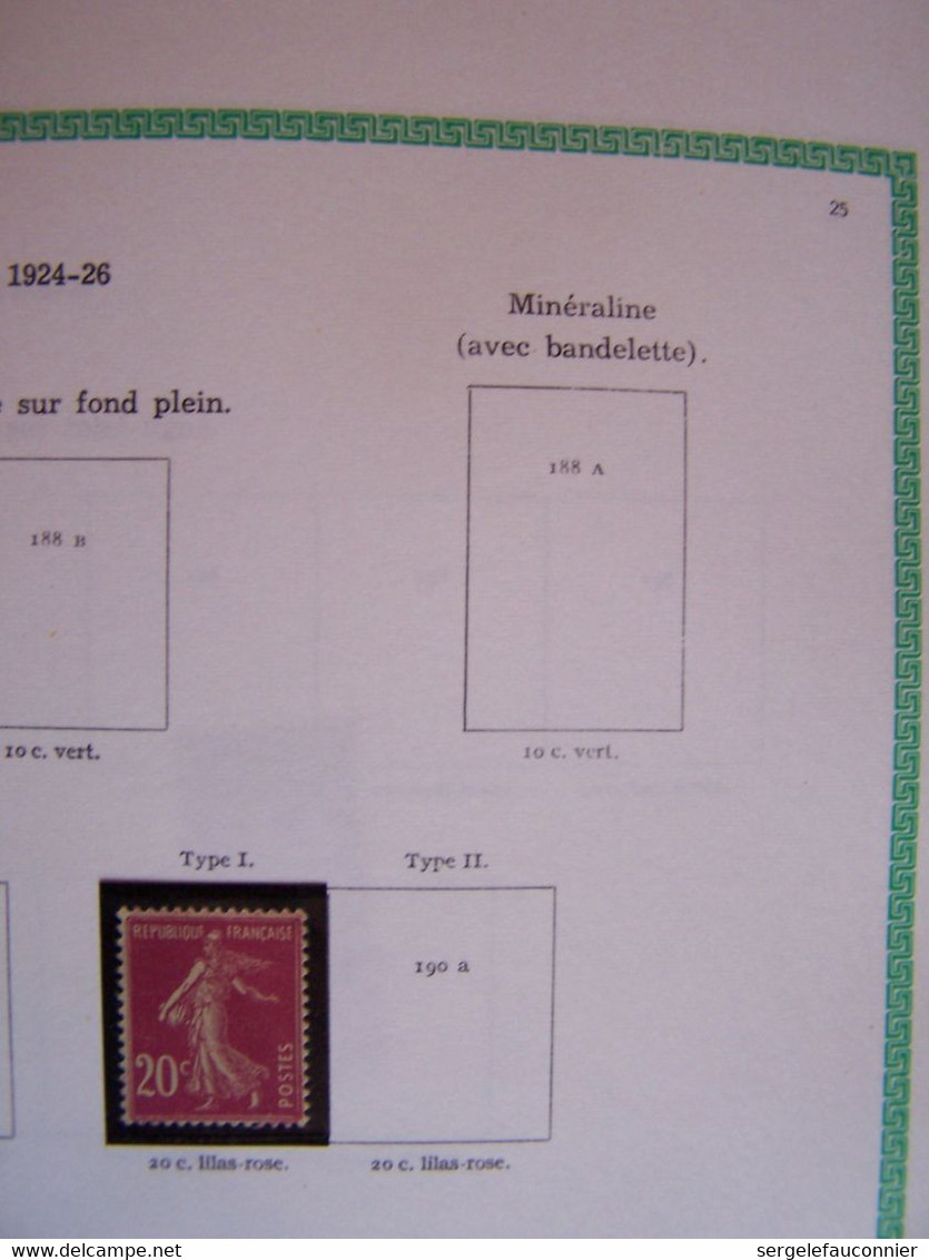 ALBUM FRANCE NEUFS  Yvert et Tellier Gamme Futura pages préimprimées 154 pages de timbres sur la période 1849-1983