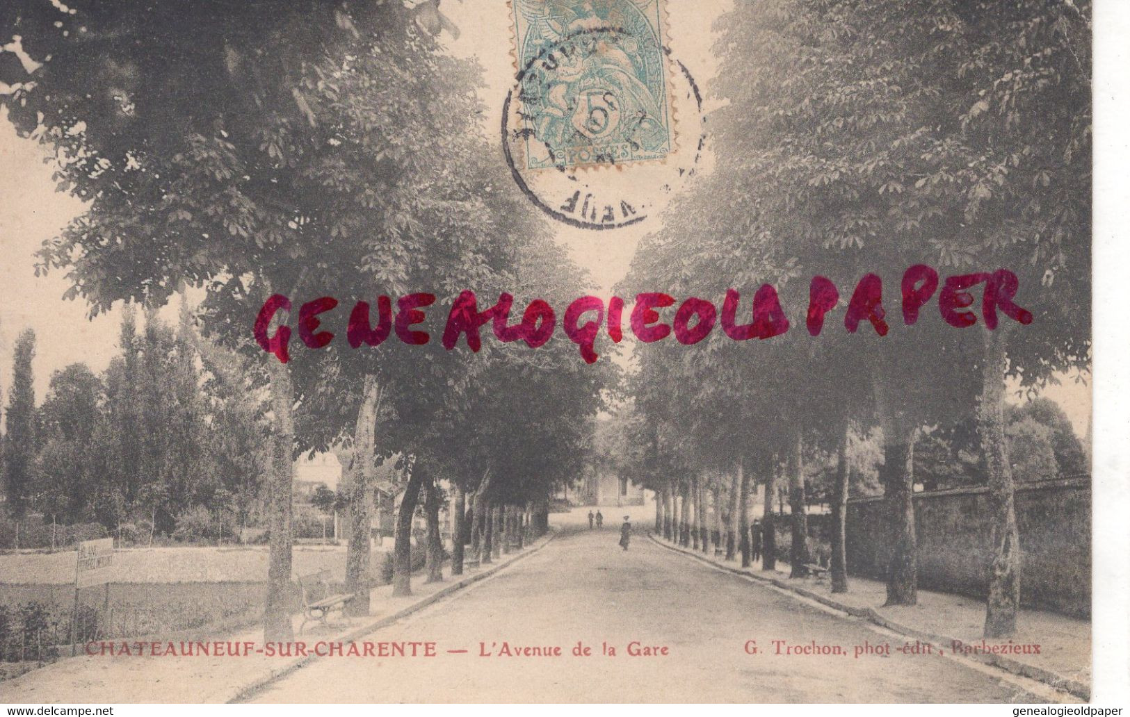 16- CHATEAUNEUF SUR CHARENTE - L' AVENUE DE LA GARE -- EDITEUR TRONCHON BARBEZIEUX - CHARENTE - Chateauneuf Sur Charente