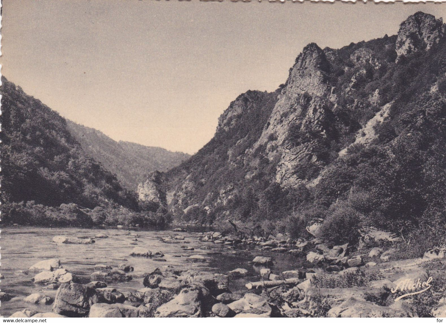 Cantal - Corrèze : Rocher De L'Aigle : Emplacement Du Barrage : C.p.s.m. Grand Format - Dentelée - Otros & Sin Clasificación