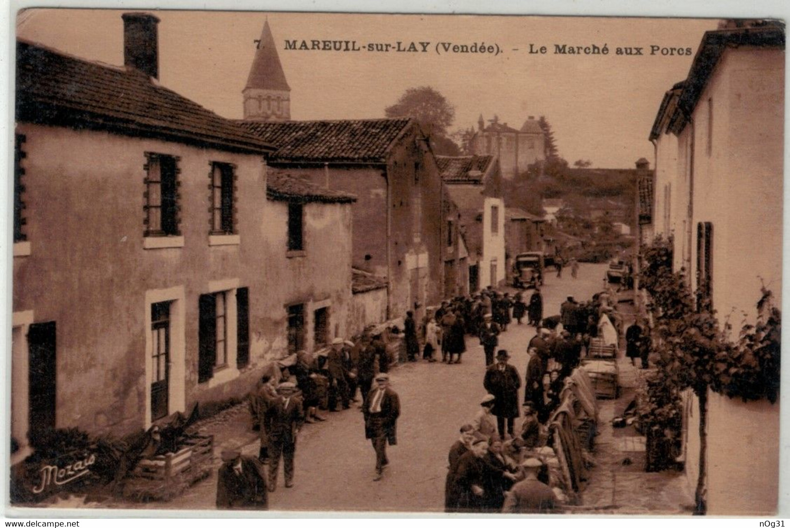 85 - MAREUIL-sur-LAY - Le Marché Aux Porcs. - Mareuil Sur Lay Dissais