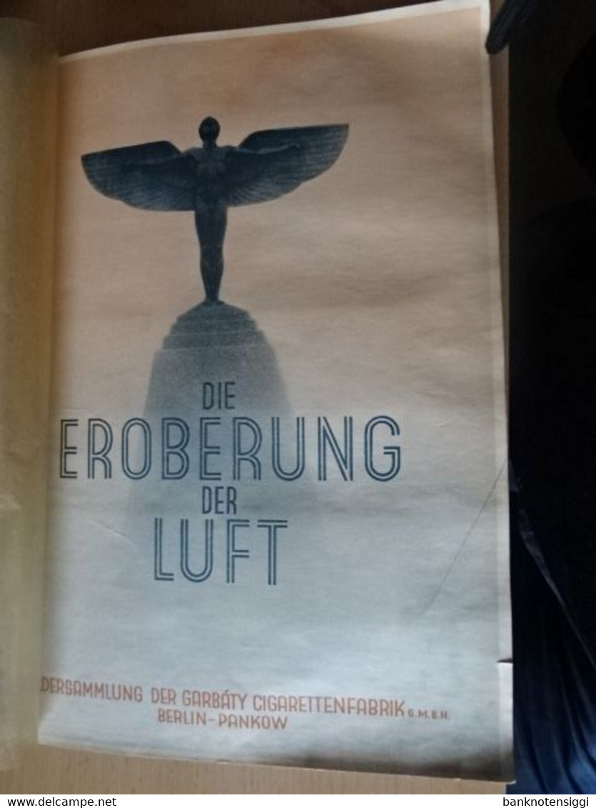 Sammelbilder Album:Die Eroberungs Der Luft 1932 - Militär & Polizei