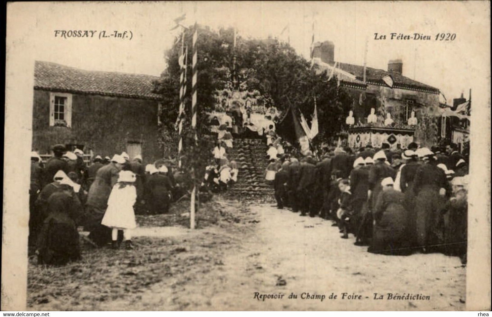 44 - FROSSAY - Les Fêtes Dieu 1920 - Reposoir - Bénédiction - Frossay