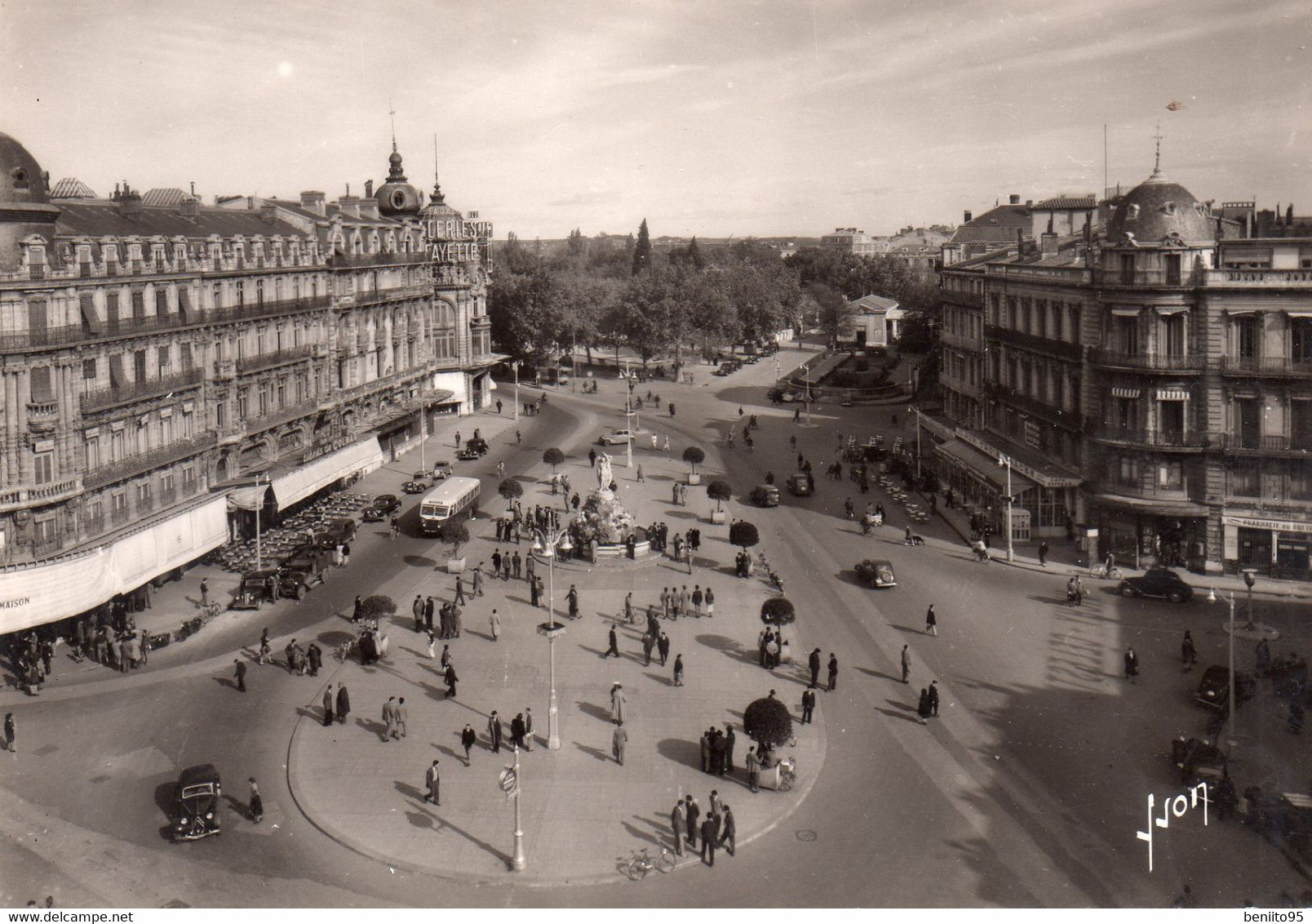 CPSM De MONTPELLIER - Place De La Comédie. - Montpellier