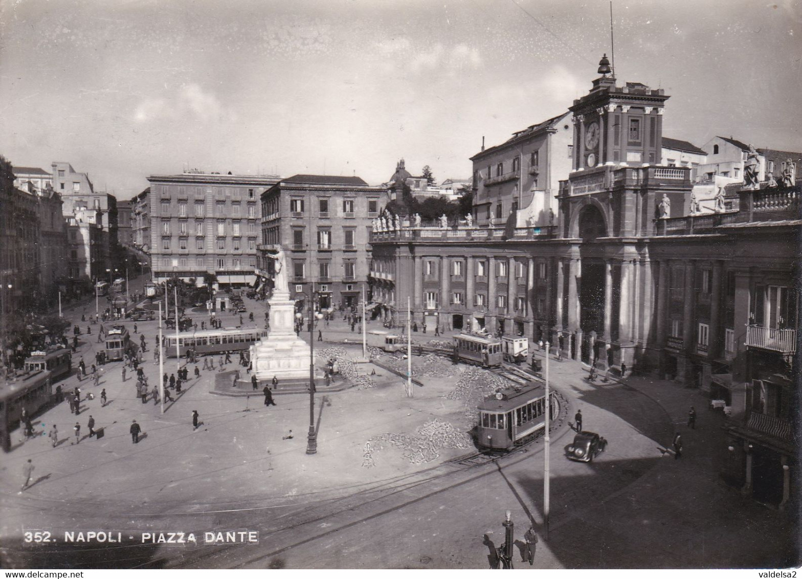 NAPOLI - PIAZZA DANTE - FILOBUS / TRAM - 1952 - Napoli (Naples)