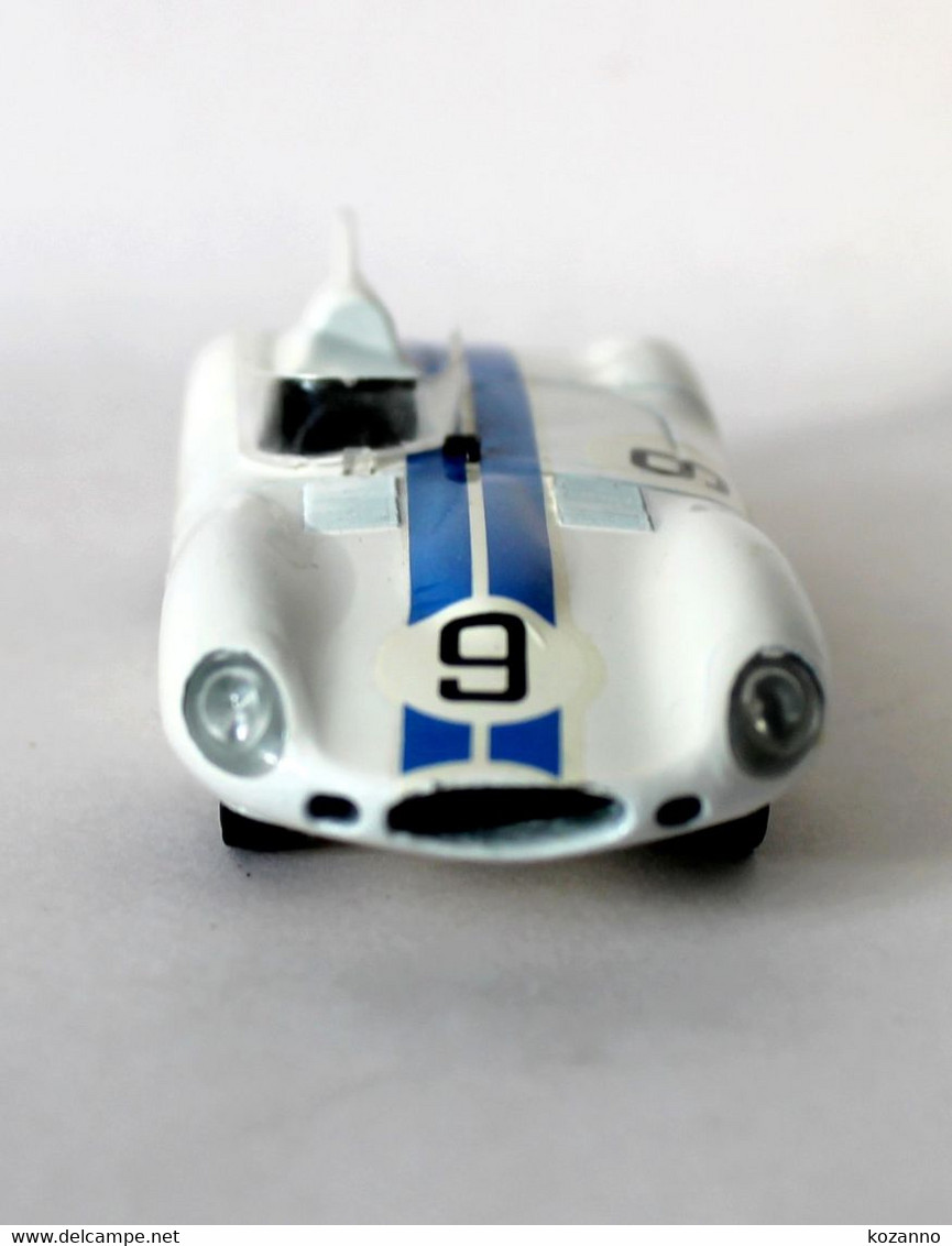 VOITURE MINIATURE - JAGUAR D-TYPE HP 260 BRUMM SERIE ORO R130 REVIVAL DIVISION- ECH 1/43 - MODELE REDUIT AUTOMOBILE (52)