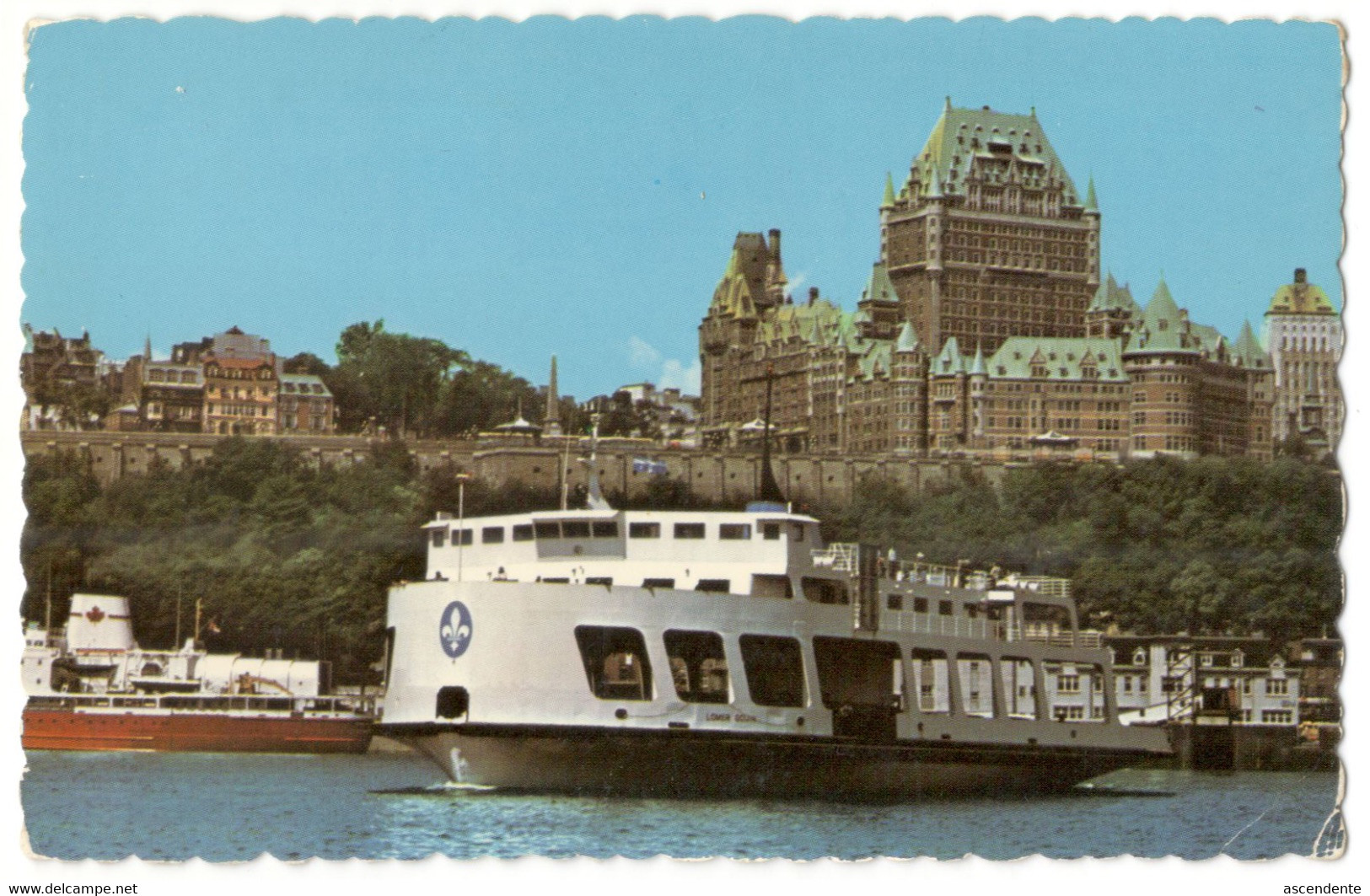 La Ville De Québec Vue Du Traversier Québec - Lévis. Quebec View From Ferry Boat. Canada, Cavalier, Lys - Québec - Les Rivières