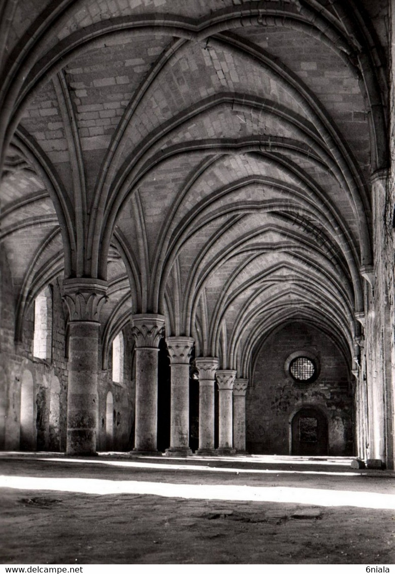 6347 Carte MERIEL Abbaye Du Val  Notre Dame Dortoir Des Moines   (scan Recto-verso) 95 Val D'Oise - Meriel