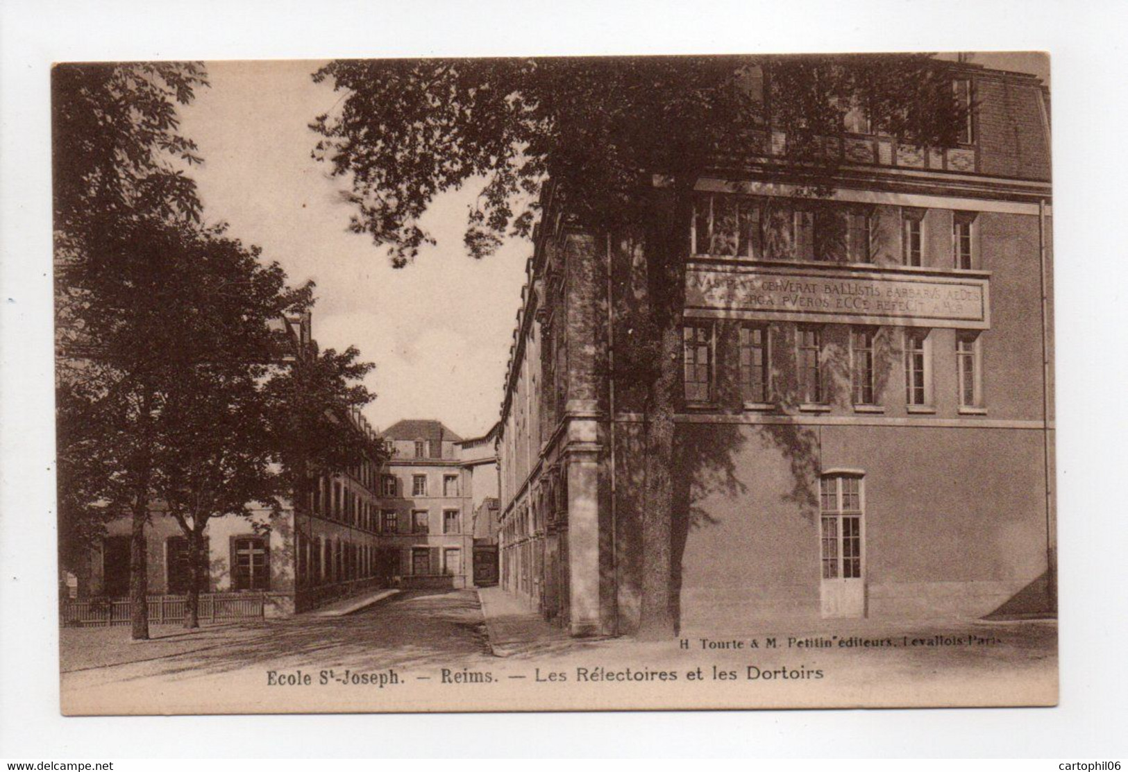 - CPA REIMS (51) - Ecole St-Joseph - Les Réfectoires Et Les Dortoirs - Editions Tourte Et Petitin - - Reims