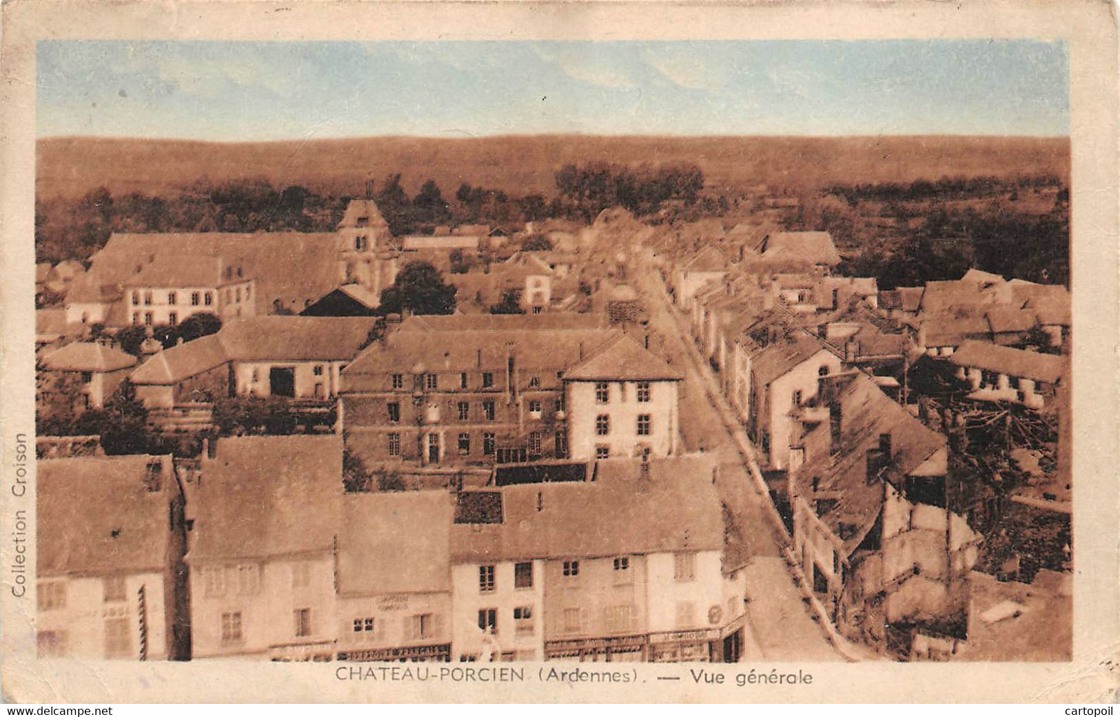 08 - Château-Porcien - Un Beau Panorama Colorisé De La Ville - Eglise - Chateau Porcien