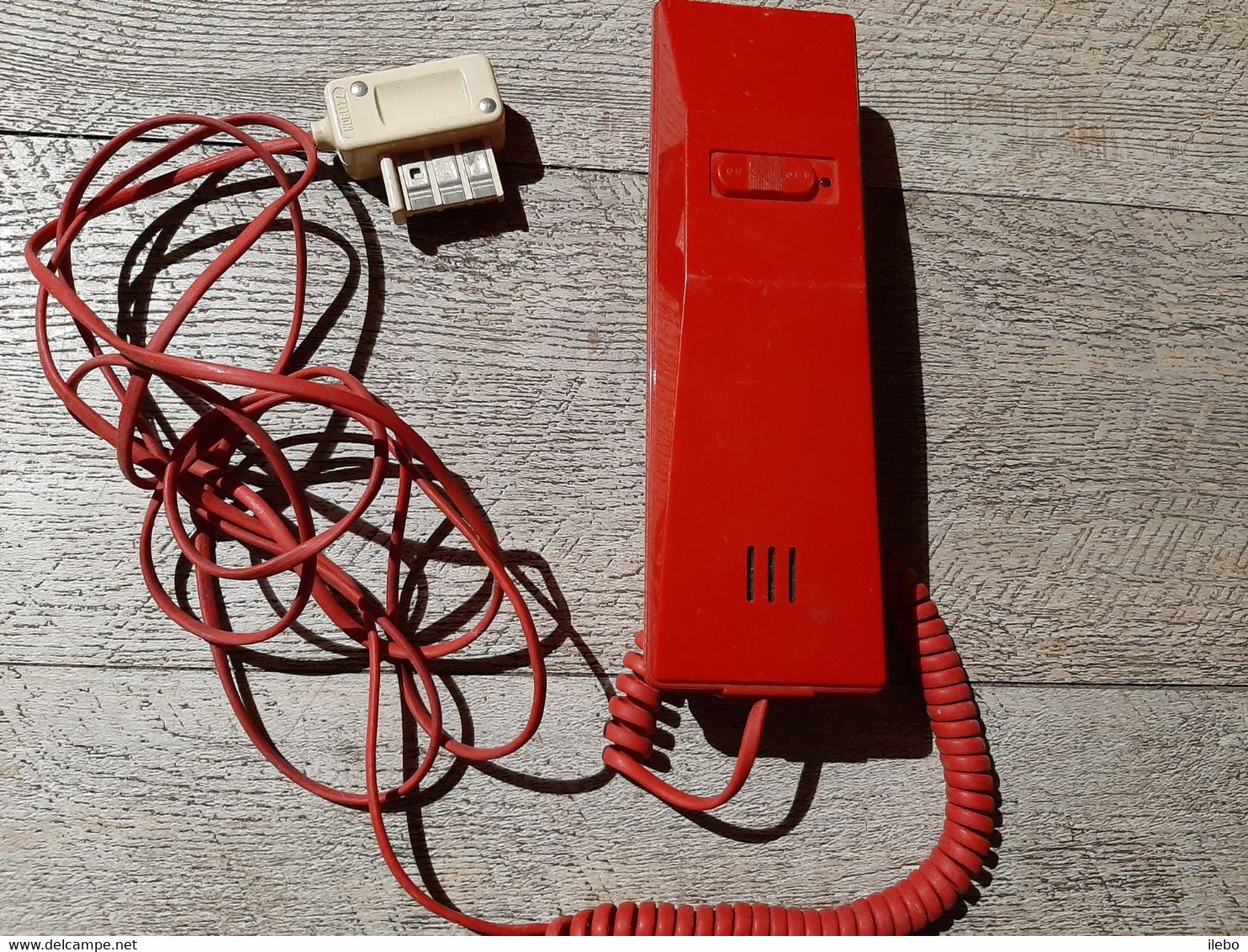 Téléphone à Cadran Vintage Avec Prise - Telephony