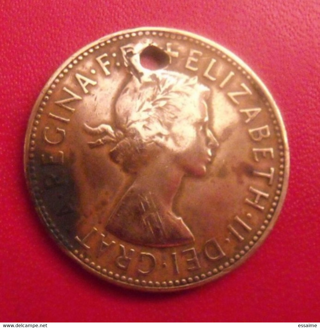 Grande-Bretagne. 1 One Penny 1967. Elizabeth II. Percée - Autres & Non Classés