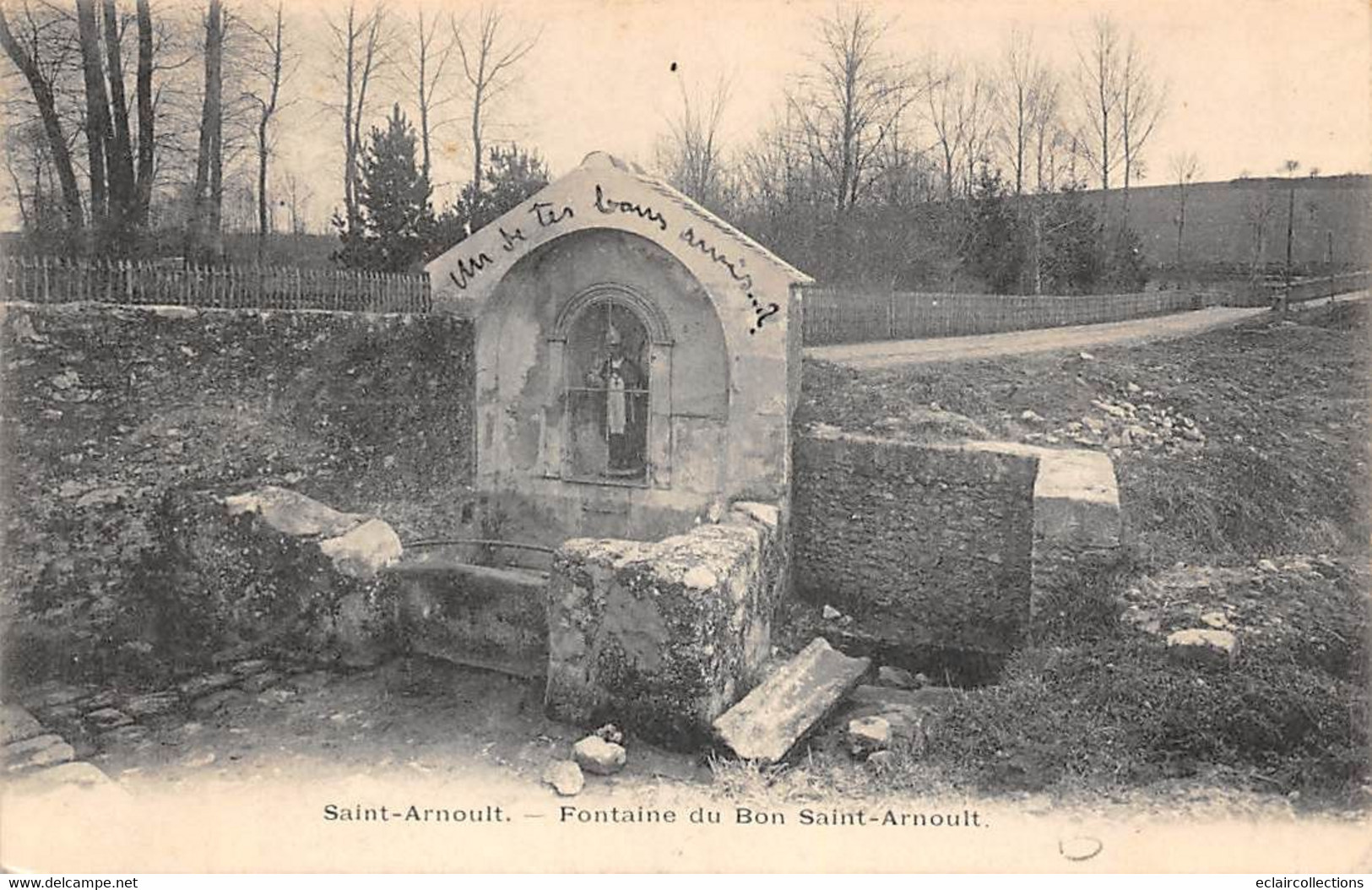 St Arnoult En Yvelines         78           Fontaine Du Bon St Arnoult        (voir Scan) - St. Arnoult En Yvelines