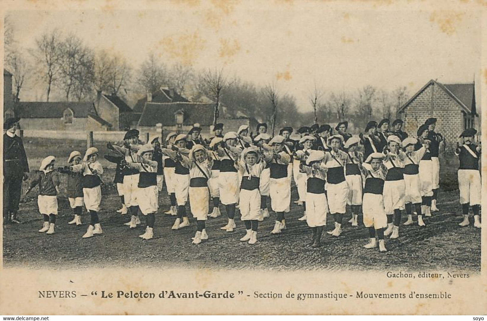 Nevers Peloton D' Avant Garde Section Gymnastique Mouvements Ensemble . Enfants - Gimnasia