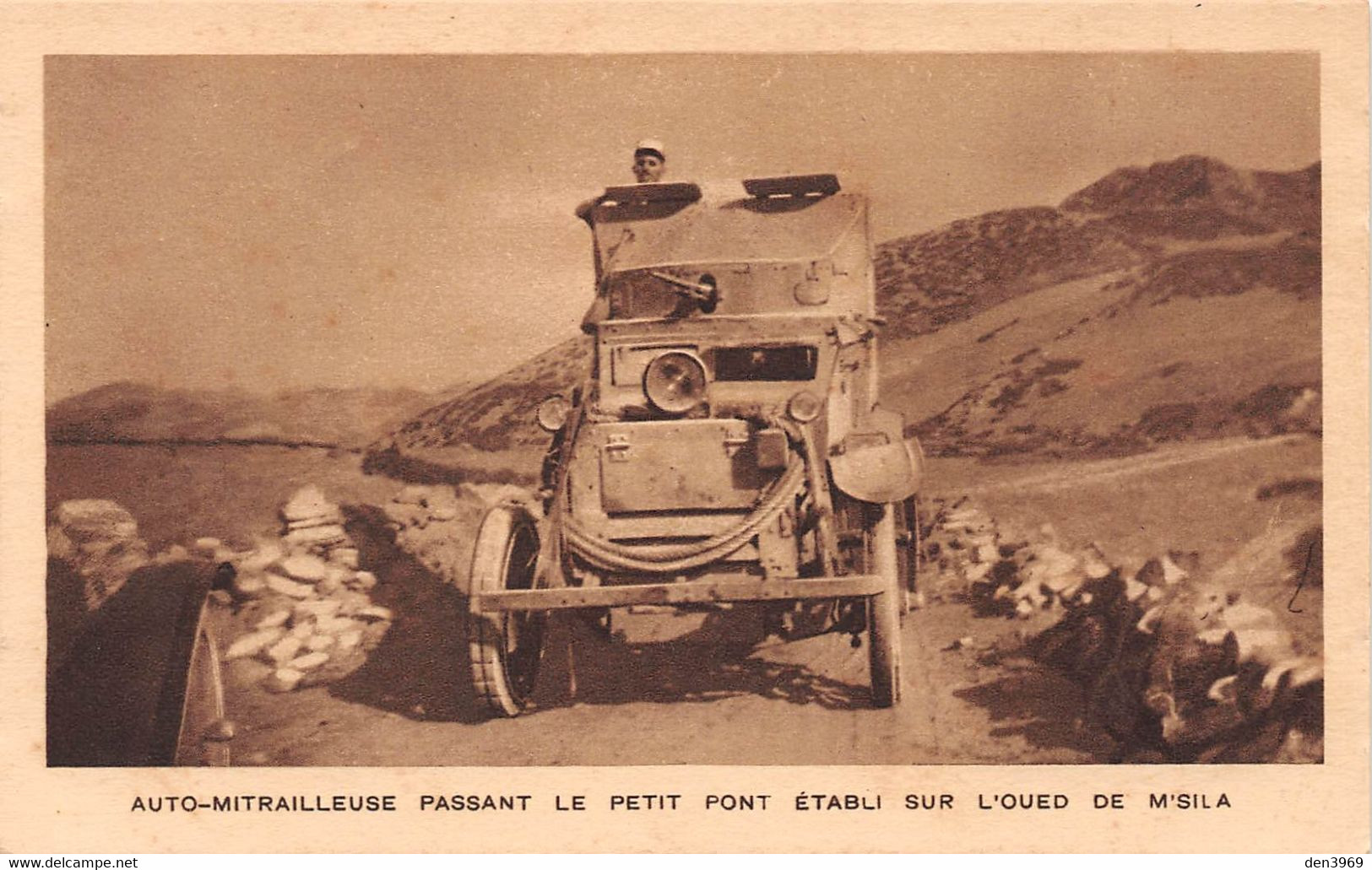 Algérie - Auto-Mitrailleuse Passant Le Petit Pont établi Sur L'Oued De M'SILA - Guerre, Militaire - M'Sila
