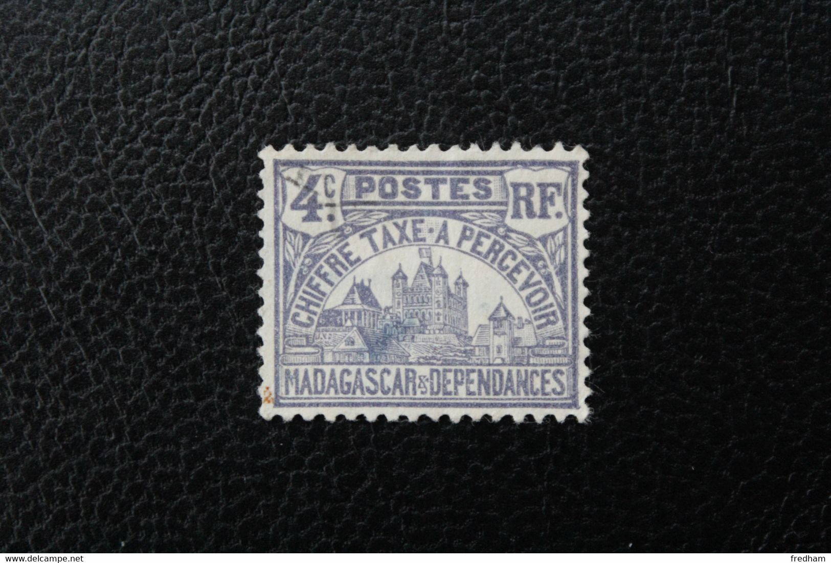 1908,MADAGASCAR   TIMBRE-TAXE Y&T NO TA09  4C VIOLET PALAIS ROYAL DE TANANARIVE OBLITERE TB.. - Portomarken