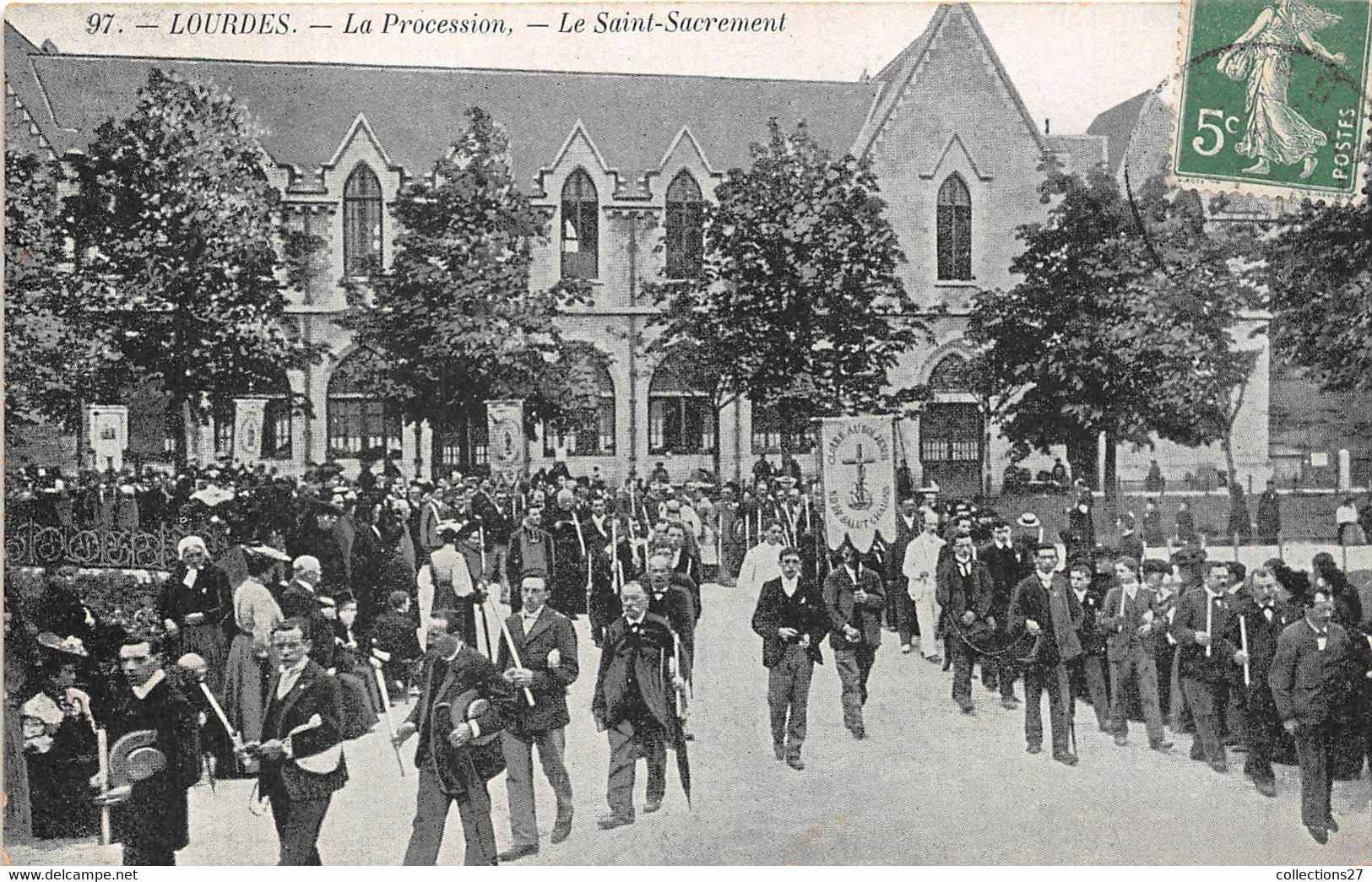 65-LOURDES-LA PROCESSION- LE SAINT-SACREMENT - Lourdes