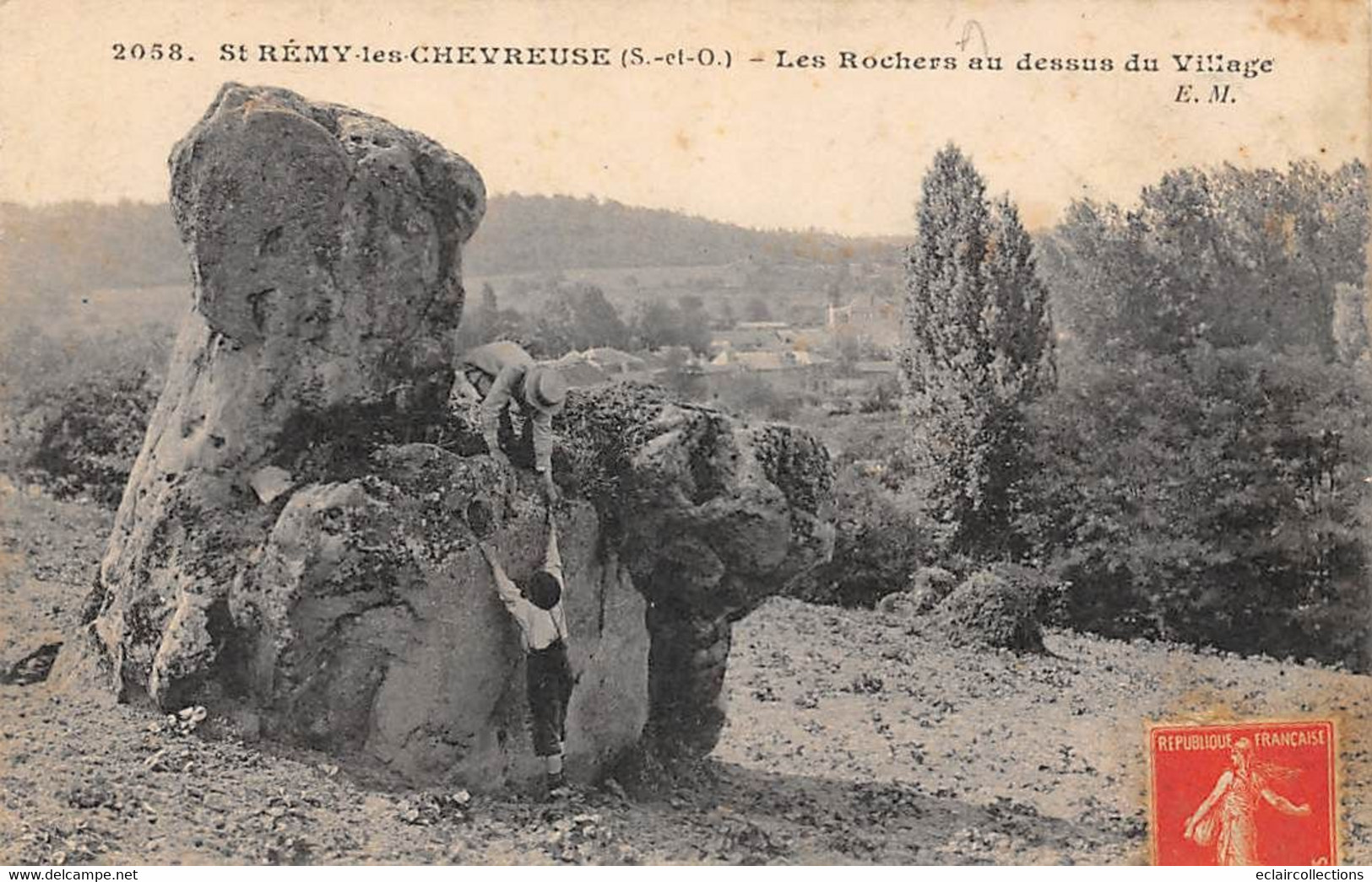 Saint Rémy Les Chevreuse      78       Les Rochers Au Dessus Du Village              (voir Scan) - St.-Rémy-lès-Chevreuse