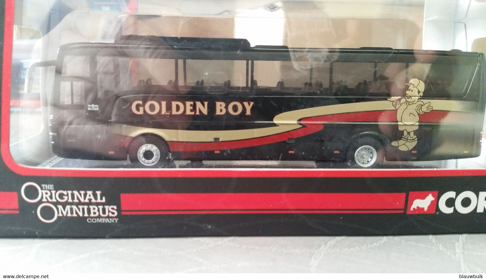 Corgi 45912 Van Hool T9 Alizee "Golden Boy Coaches" 1:76 - Scale 1:76