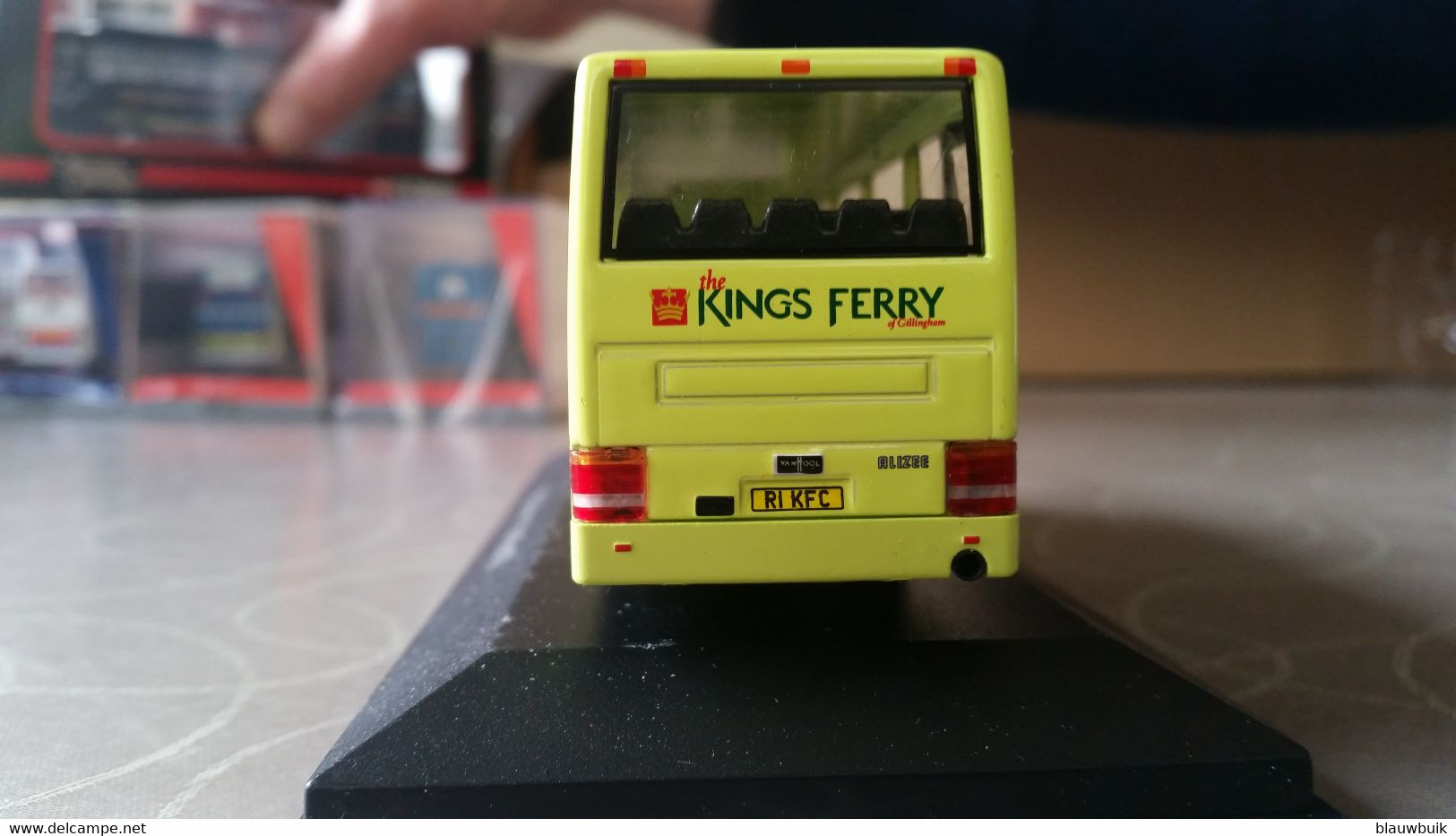 Atlas Editions SCANIA L94 Van Hool Alizee T9 "the King's Ferry " 1:76 - Scale 1:76