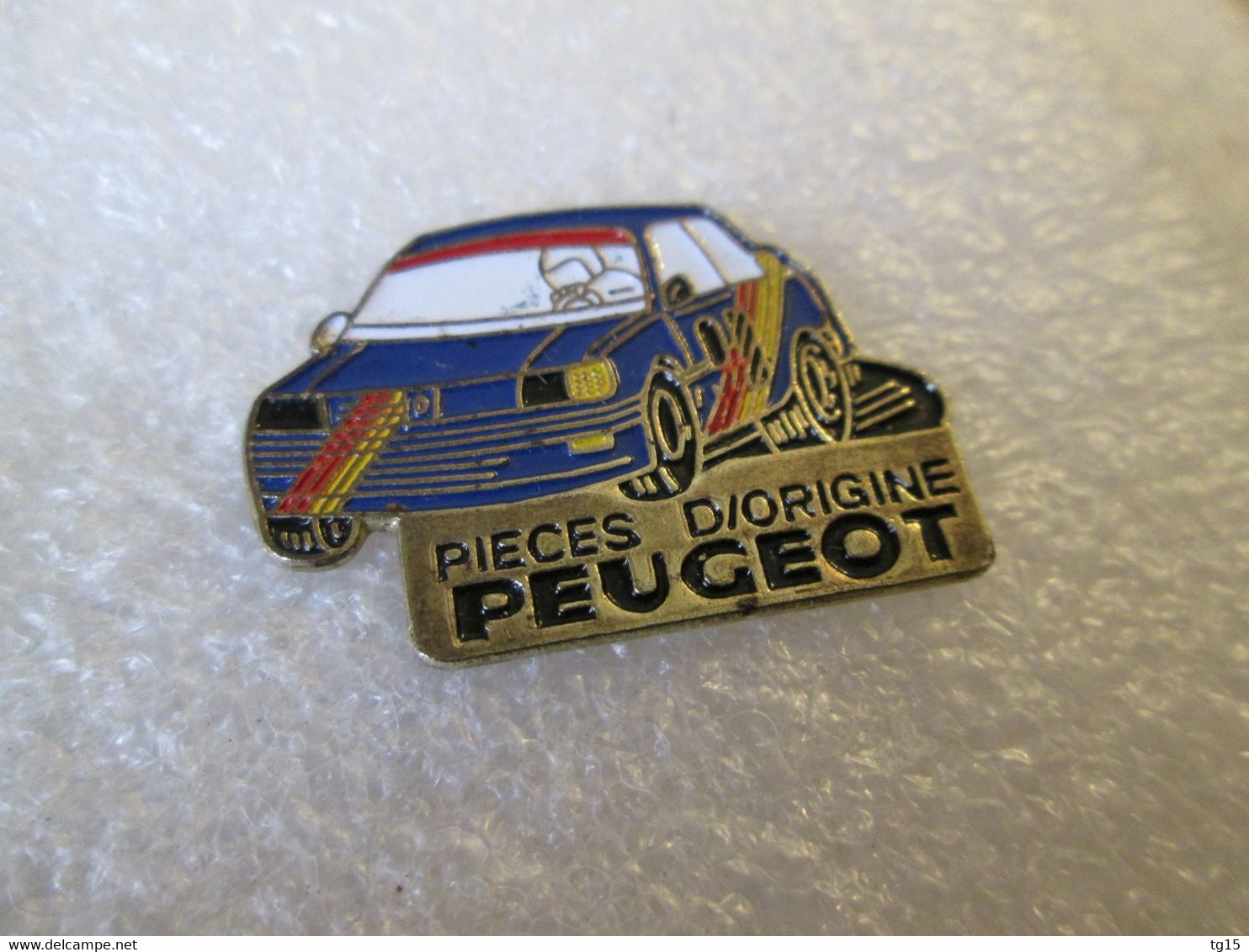 PIN'S      PEUGEOT  309   RALLYE  PIECES D ORIGINE   Version Sans Epoxy - Peugeot