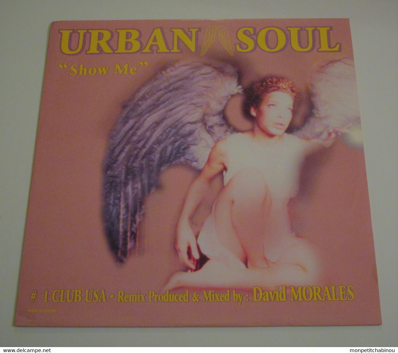 Maxi 33T URBAN SOUL : Show Me - Dance, Techno En House