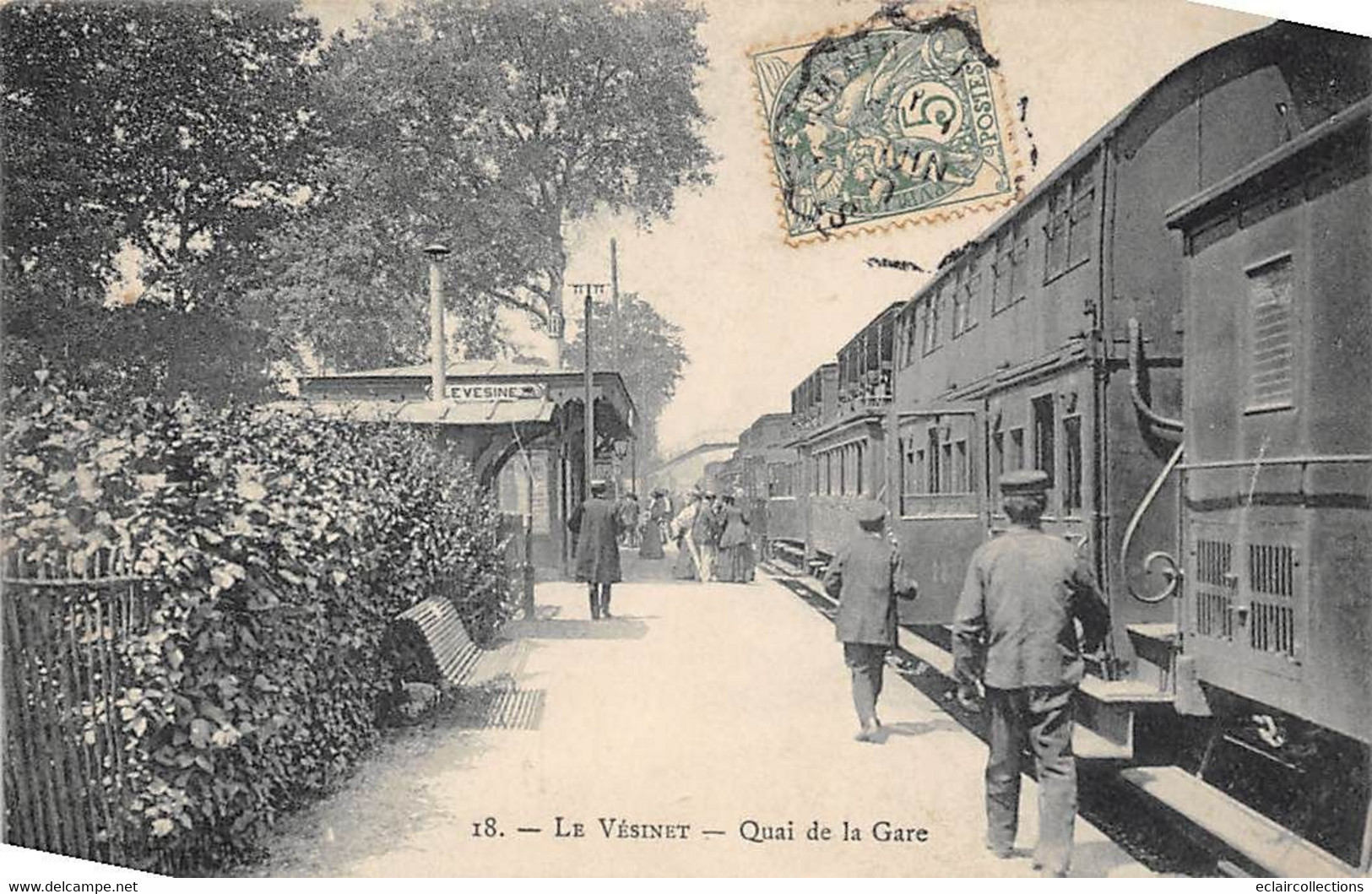 Le Vésinet            78       Intérieur  Et Quai De La Gare     N° 18    ( Voir Scan) - Le Vésinet