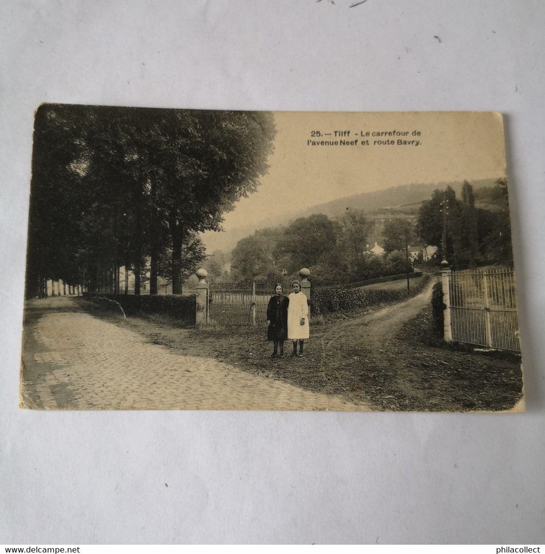 Tilff (Esneux) Le Carrefour De L'avenue Neef Et Route Bavry (animee) 1918 Ed. Bertels //hoeken En Rand Sleets - Esneux