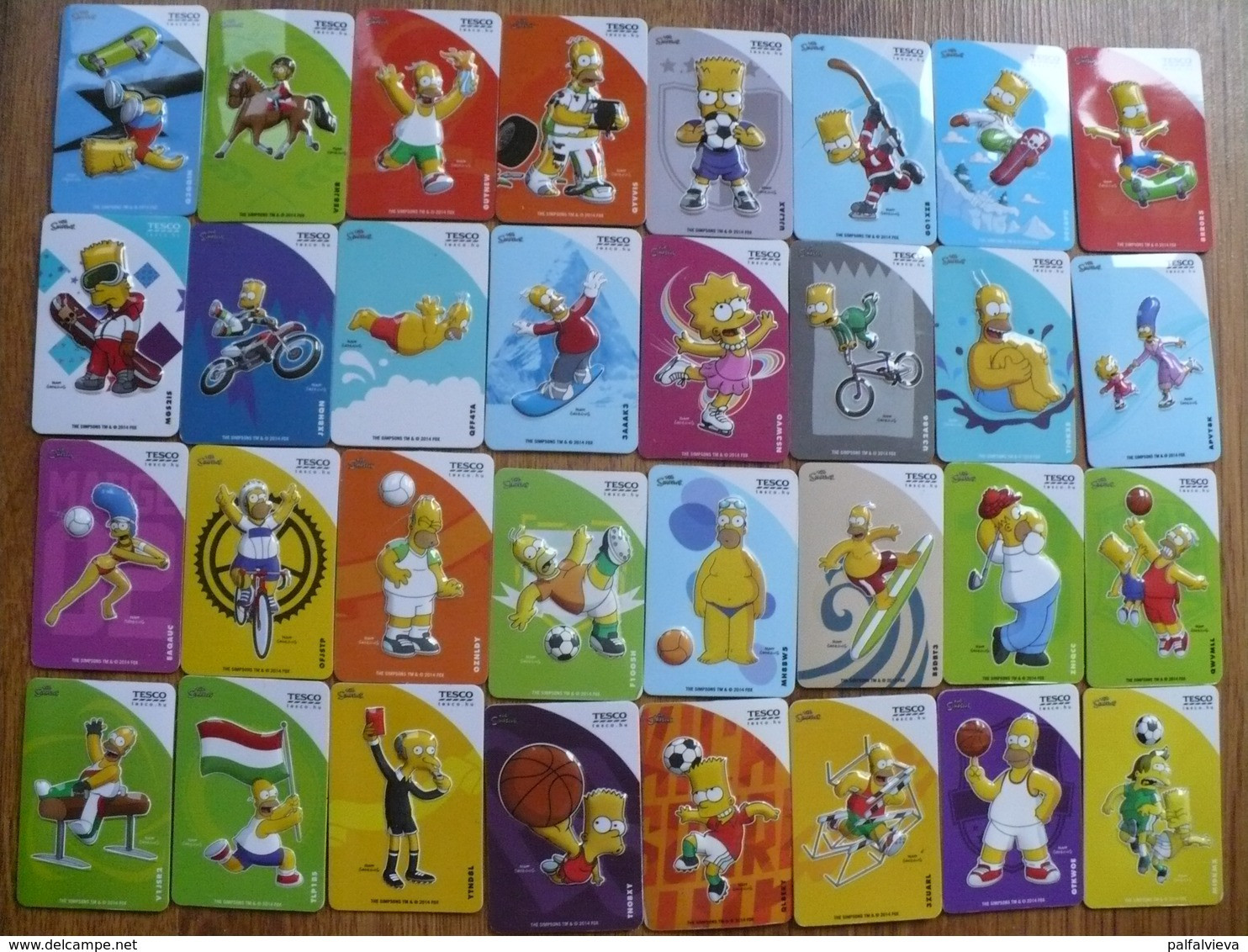 The Simpsons - Full Set Of 32 Fridge Magnets (Hungary) - Personen