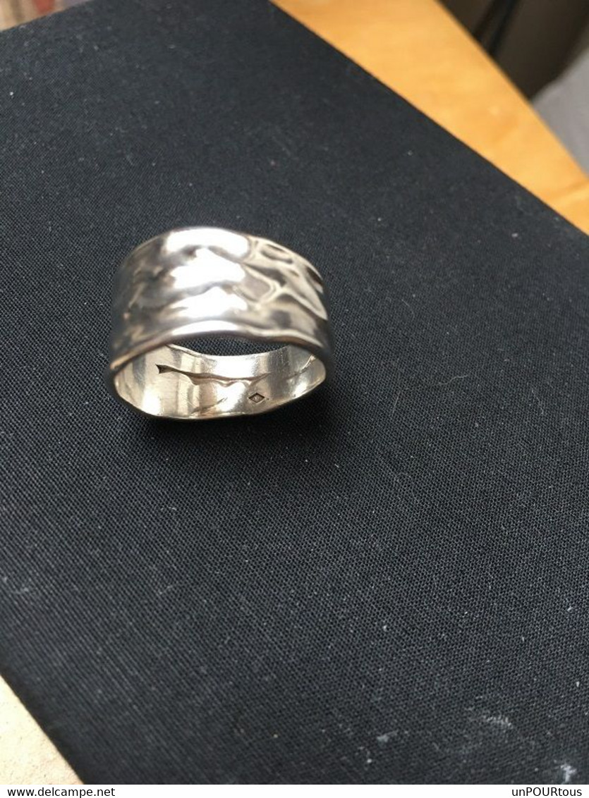 Jolie Bague En Argent Massif Effet Froissé Taille :58 - Ring