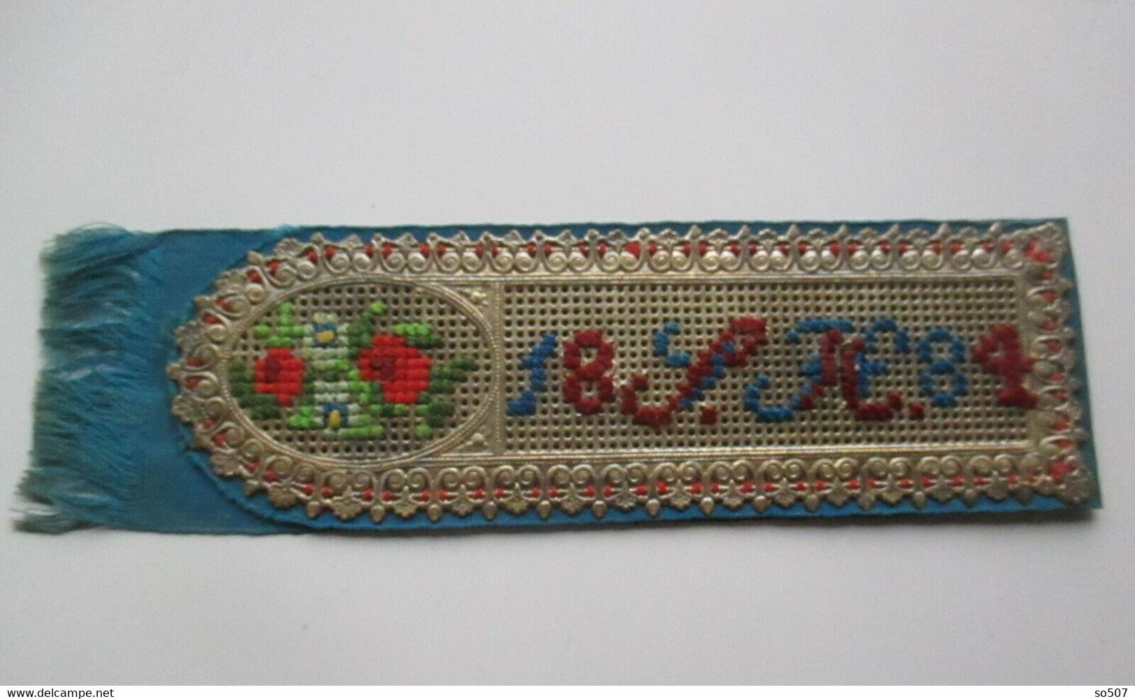 Old Unique Bookmark,Handmade,Needlework,Embroidery,Cross Stitch,Wool,Paper,Cloth Or Fabric-Flower,Initial 1884. - Alfombras & Tapiceria