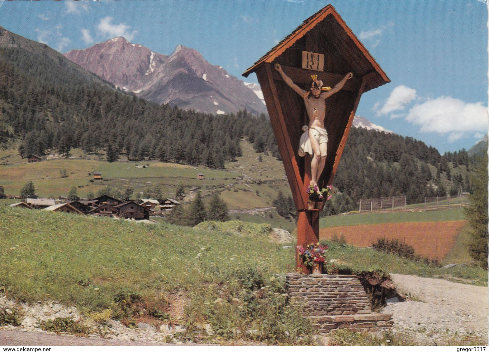 1131) KALS - GROßDORF - Bergdorf Am Großglockner Osttirol - Kreuz Am Weg U. Häuser Im Hintergrund TOP - Kals