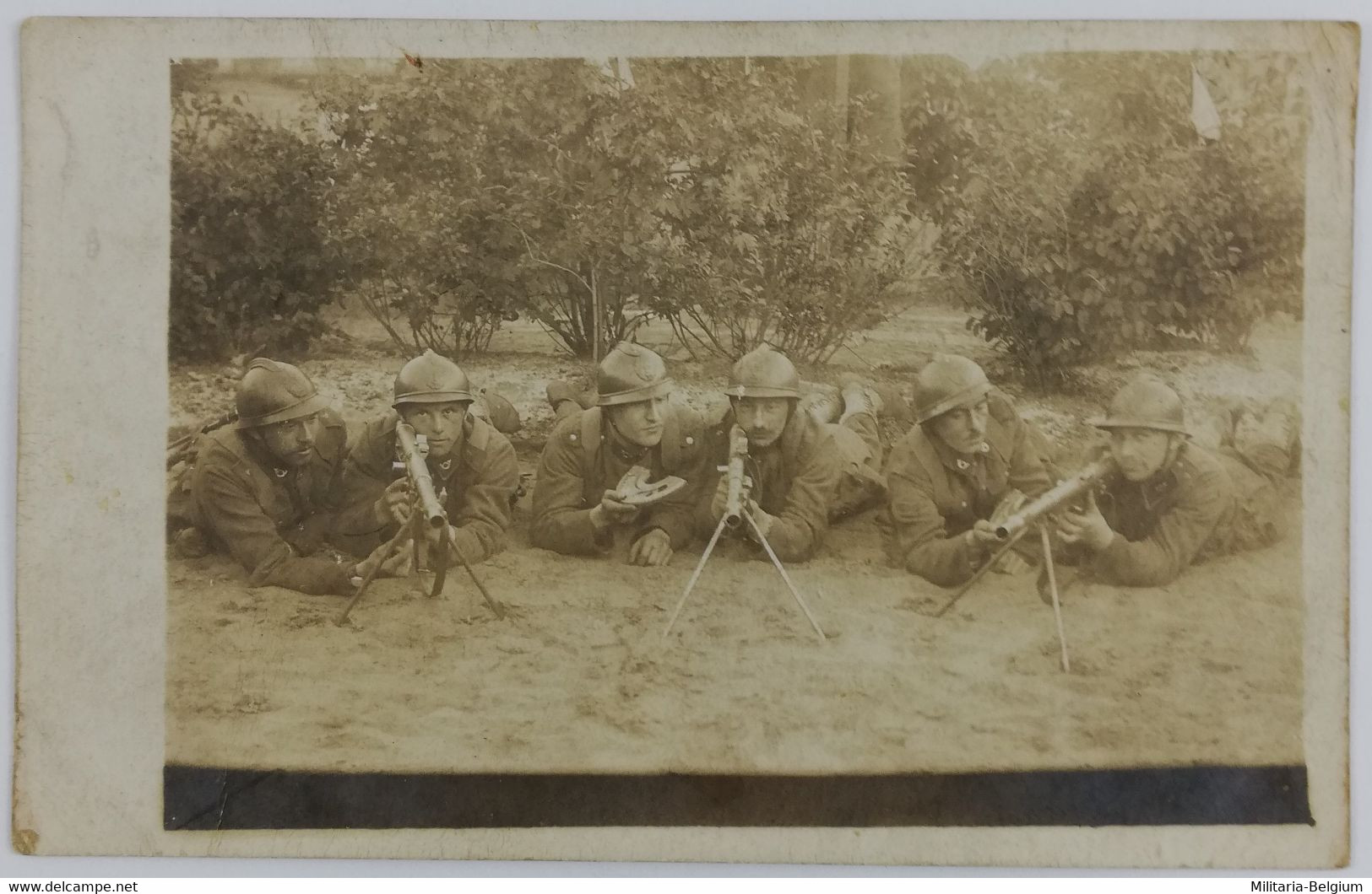 Belgische Soldaten Met Machinegeweren - Soldats Belges Avec Des Mitrailleuses - Belgian Soldiers With Machine Guns (321) - Guerra, Militari