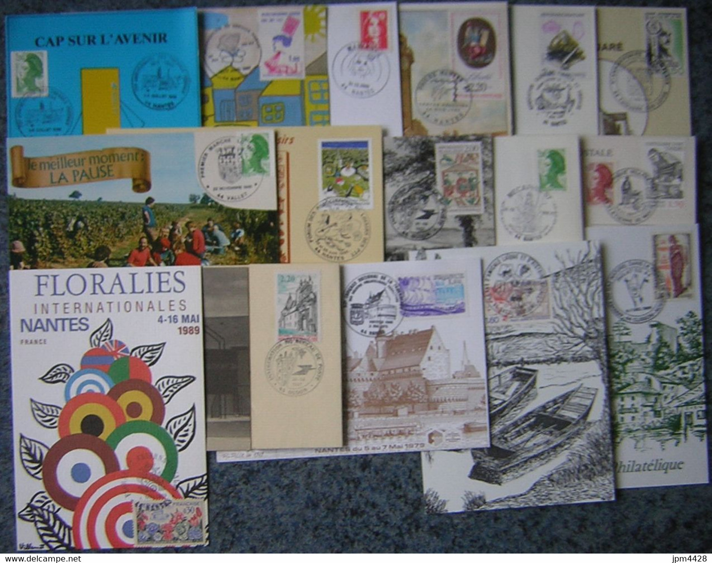 France 44 -  Marcophilie Lot De 48 Enveloppes Ou Cartes Oblitérations 1er Jour Ou Bureau Temporaire Illustré 1968-1999 - Bolli Commemorativi